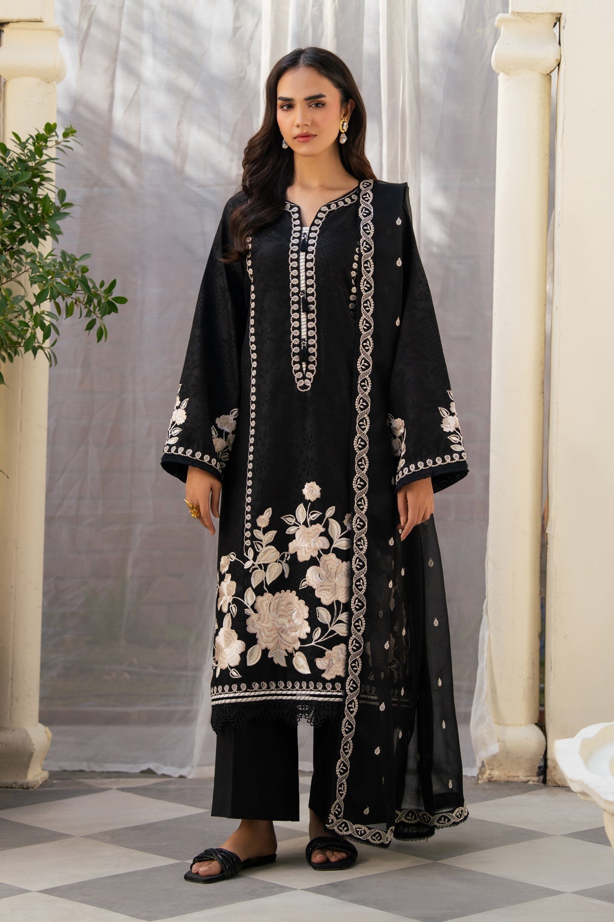 Xenia Formals | The Eid Edit | AMARIS - by Libasekhas UK - Registered Vendor of : Xenia Formals - 100% Original Designer Dress