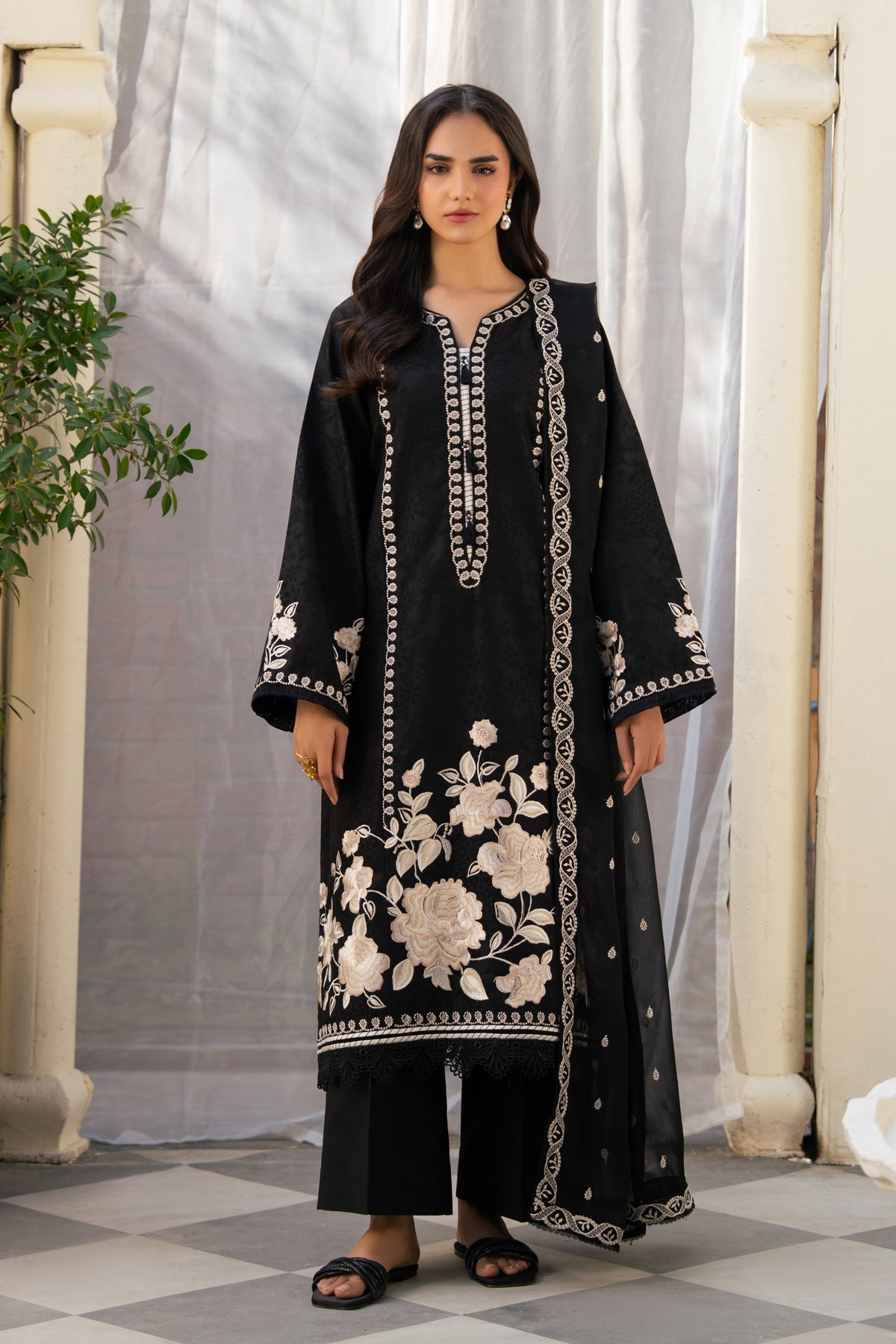 Xenia Formals | The Eid Edit | AMARIS - by Libasekhas UK - Registered Vendor of : Xenia Formals - 100% Original Designer Dress