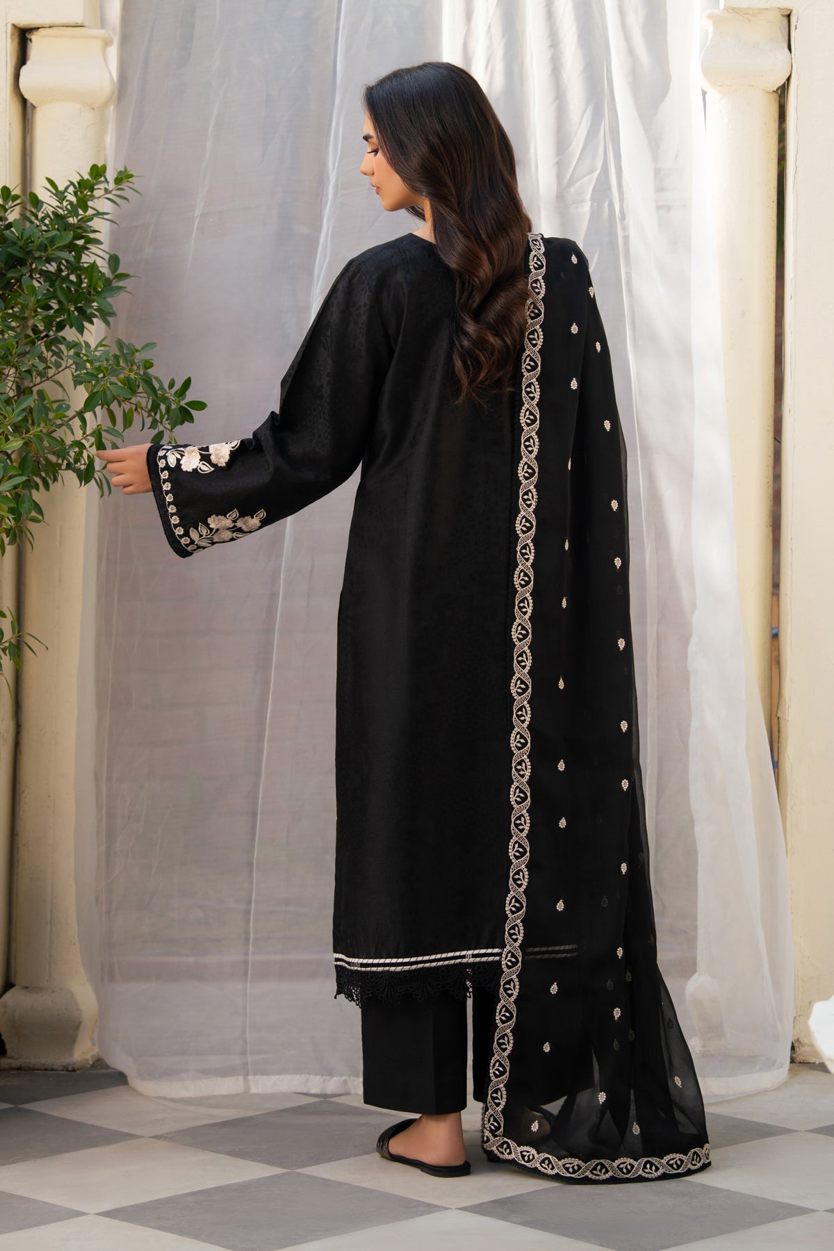Xenia Formals | The Eid Edit | AMARIS - by Libasekhas UK - Registered Vendor of : Xenia Formals - 100% Original Designer Dress