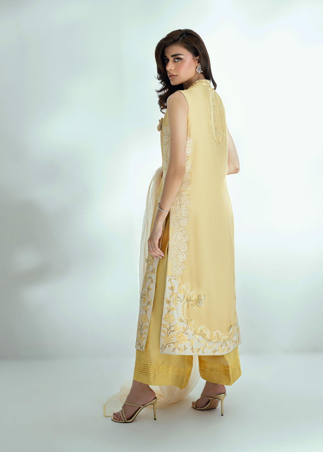 Umsha | Soiree De Rose | Golden Whisper - by Libasekhas UK - Registered Vendor of : Umsha - 100% Original Designer Dress