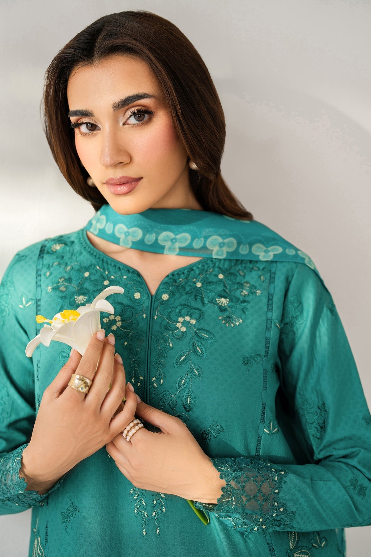 Xenia Formals | Lessence Summer 26 | ELVYN - by Libasekhas UK - Registered Vendor of : Xenia Formals - 100% Original Designer Dress