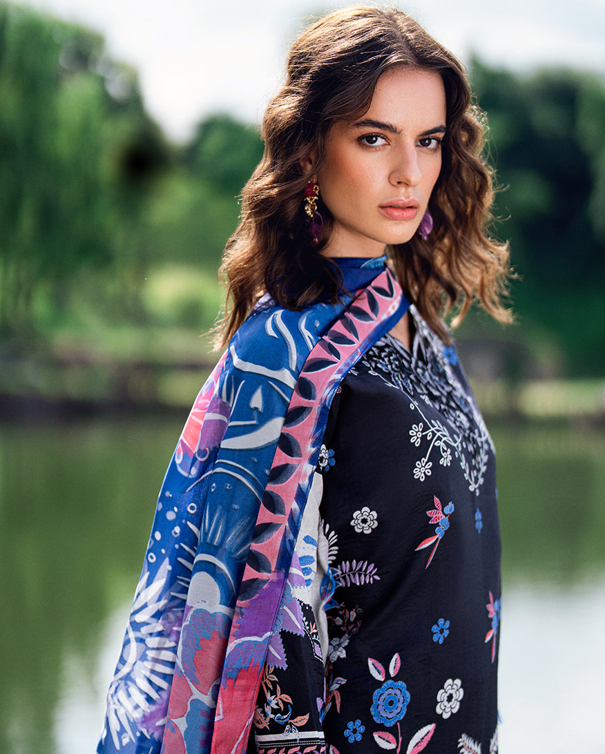 Roheenaz | Garden Veal Printed Lawn 25 |BlackBerry Frost - by - Libasekhas UK - Registered Vendor of : Roheenaz - 100% Original Designer Dresss