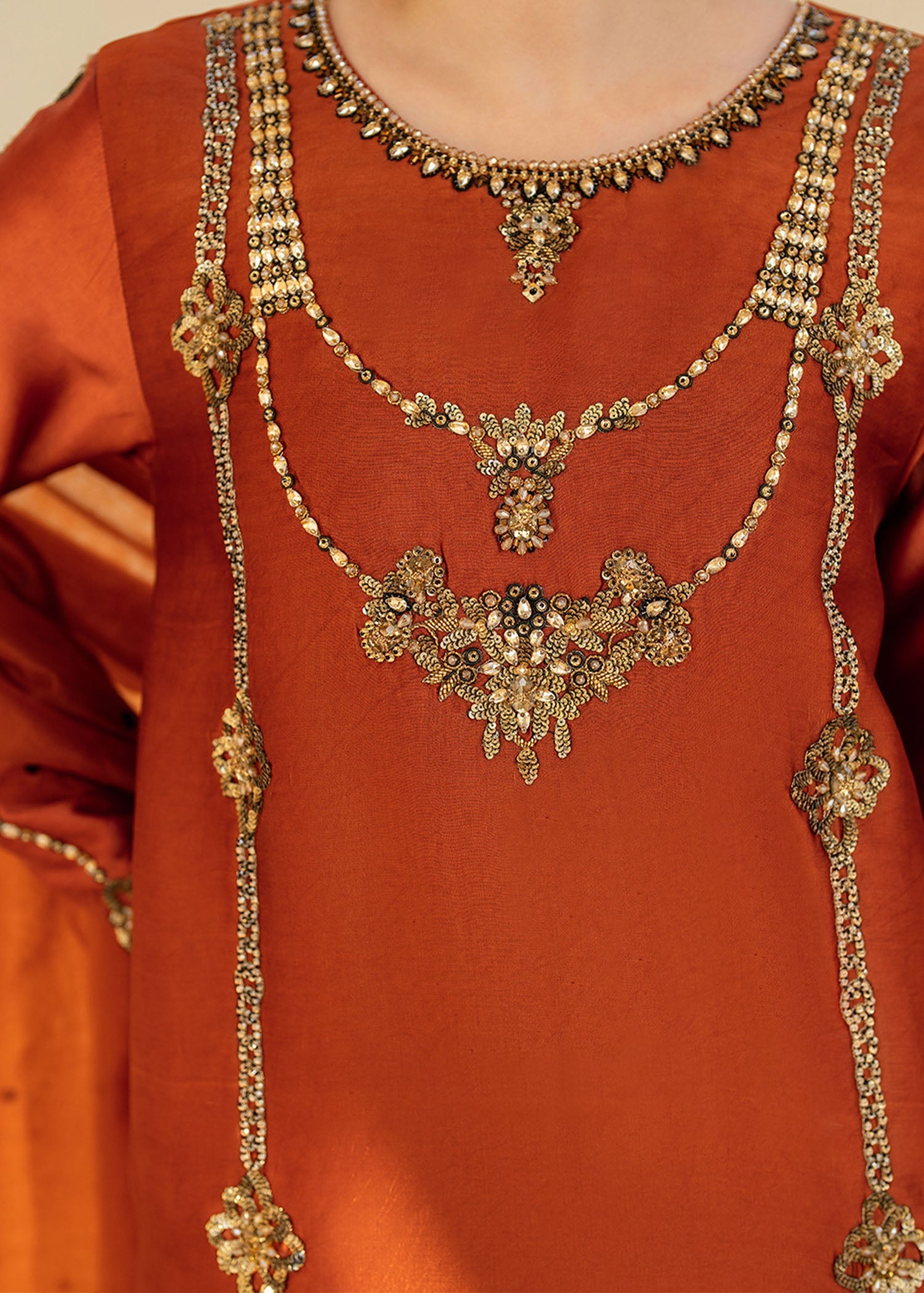 Dastoor | Maahi Luxury Pret 25 | Camilla - by - Libasekhas UK - Registered Vendor of : Dastoor - 100% Original Designer Dresss