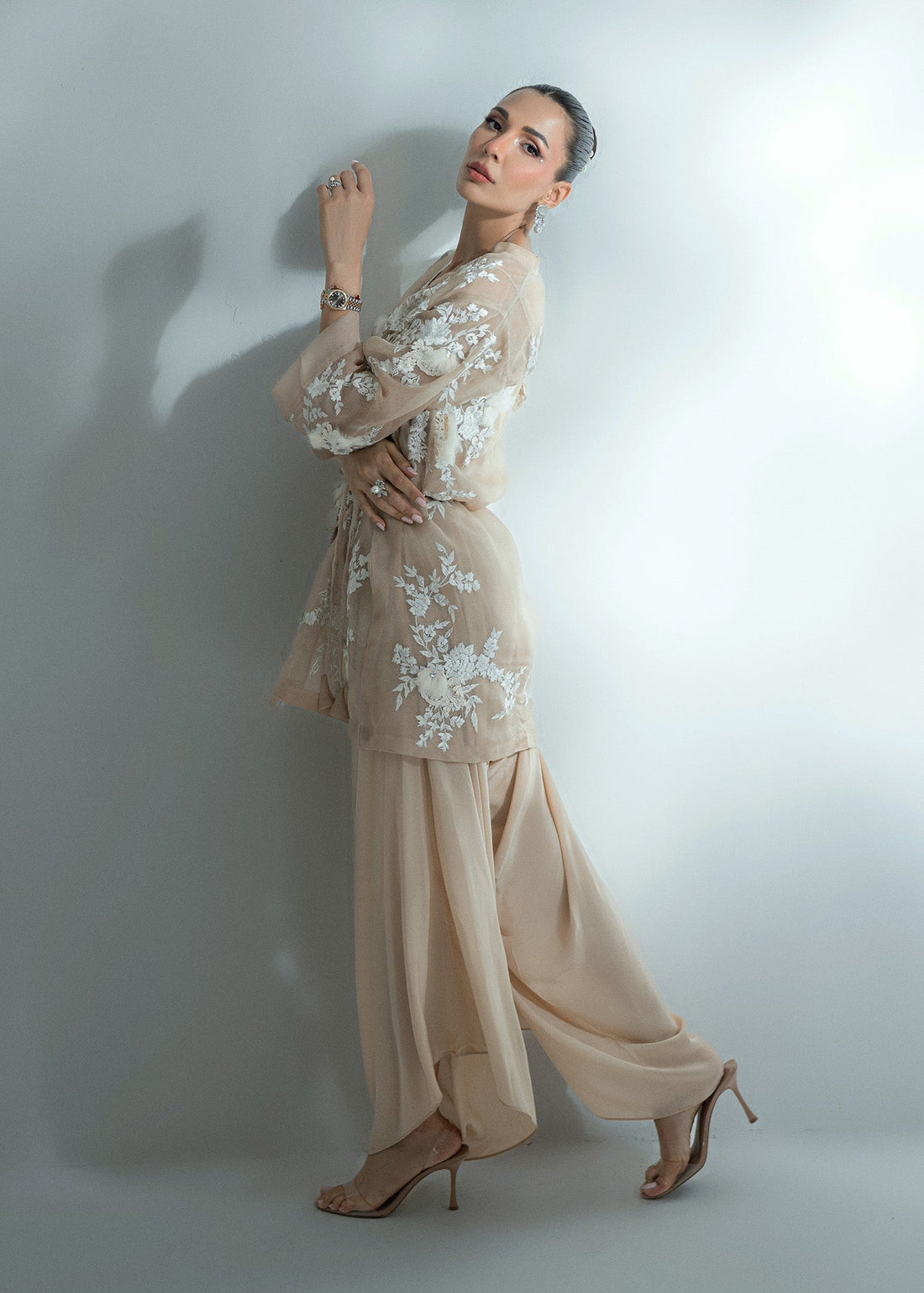 Umsha | Soiree De Rose | Moon & Muse - by Libasekhas UK - Registered Vendor of : Umsha - 100% Original Designer Dress