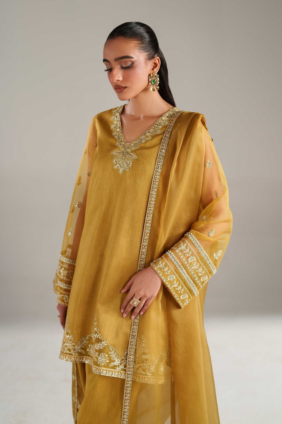 Akbar Aslam | Formal Pret | Paree - by Libasekhas UK - Registered Vendor of : Akbar Aslam - 100% Original Designer Dress