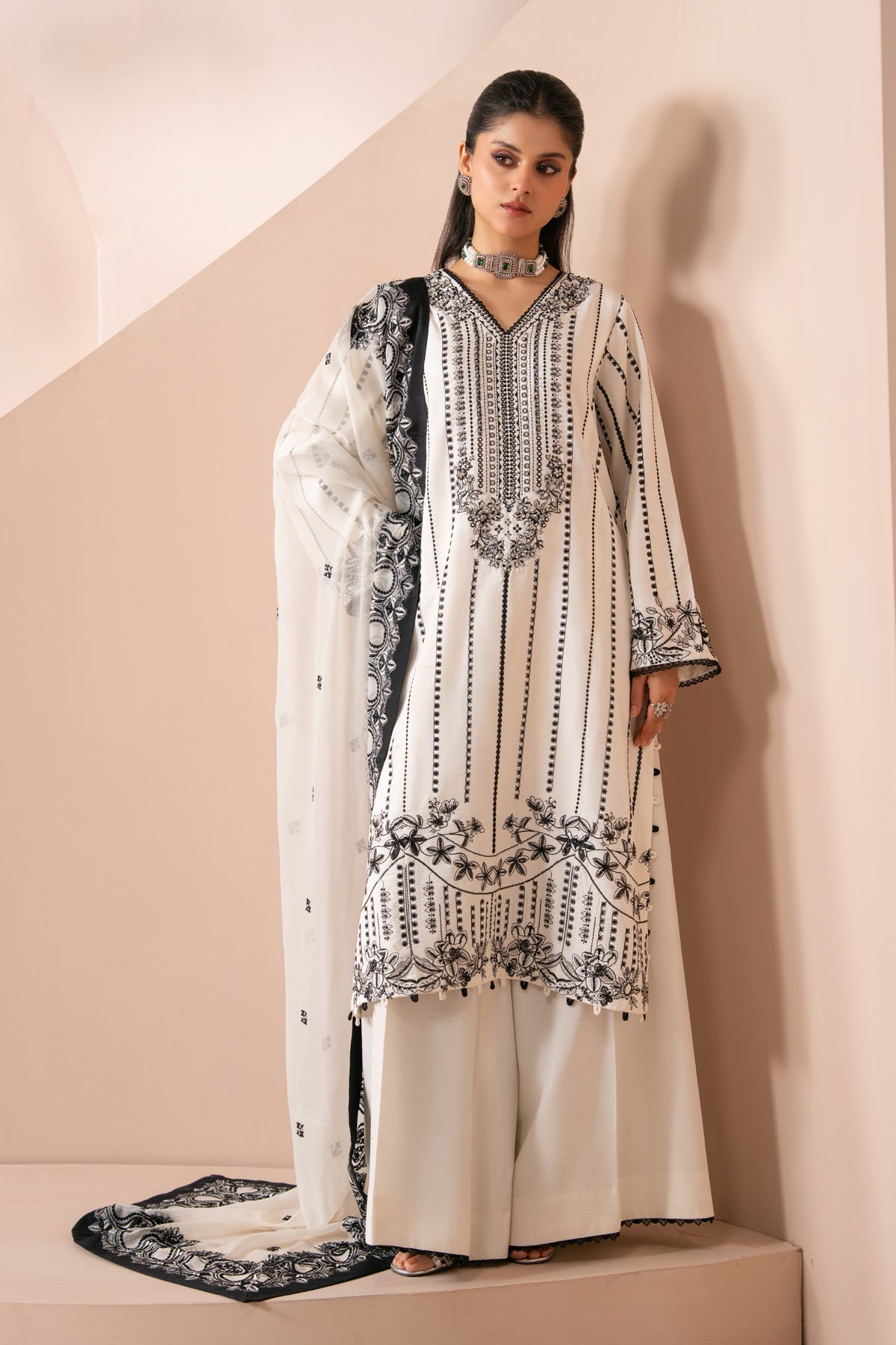 Xenia Formals | Zaeva Formals | OMAVI - by Libasekhas UK - Registered Vendor of : Xenia Formals - 100% Original Designer Dress