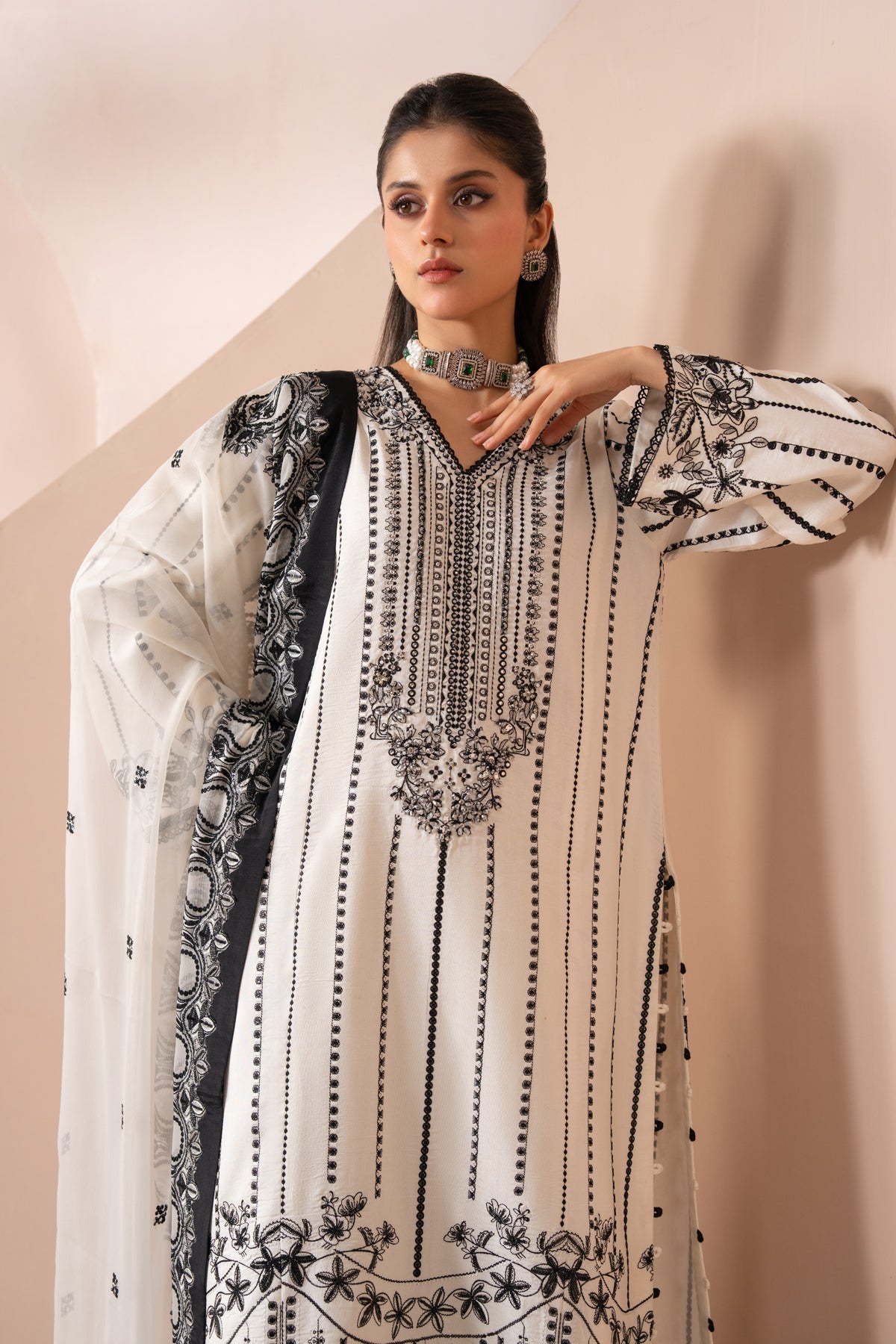 Xenia Formals | Zaeva Formals | OMAVI - by Libasekhas UK - Registered Vendor of : Xenia Formals - 100% Original Designer Dress