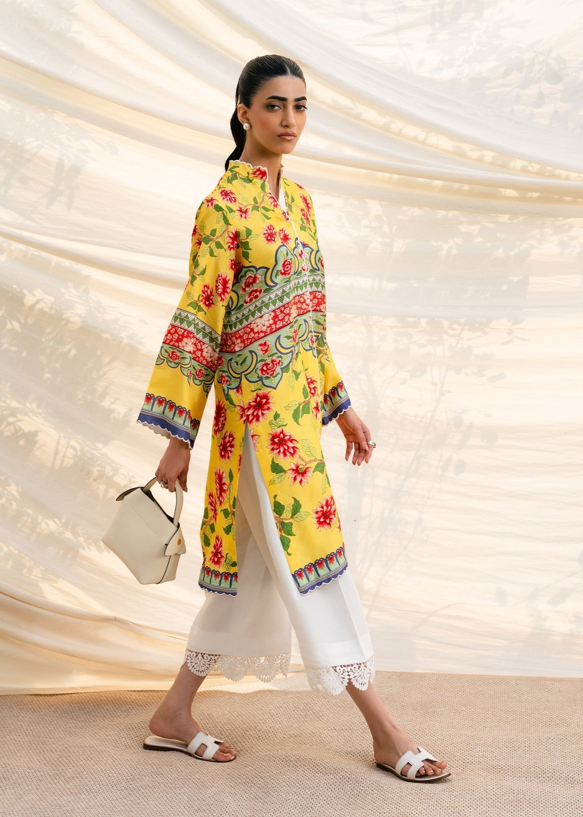 Mahgul | Ambi Bagh Silk Edit | Mahpareh - by Libasekhas - Registered Vendor of : Mahgul - 100% Original Designer Dress