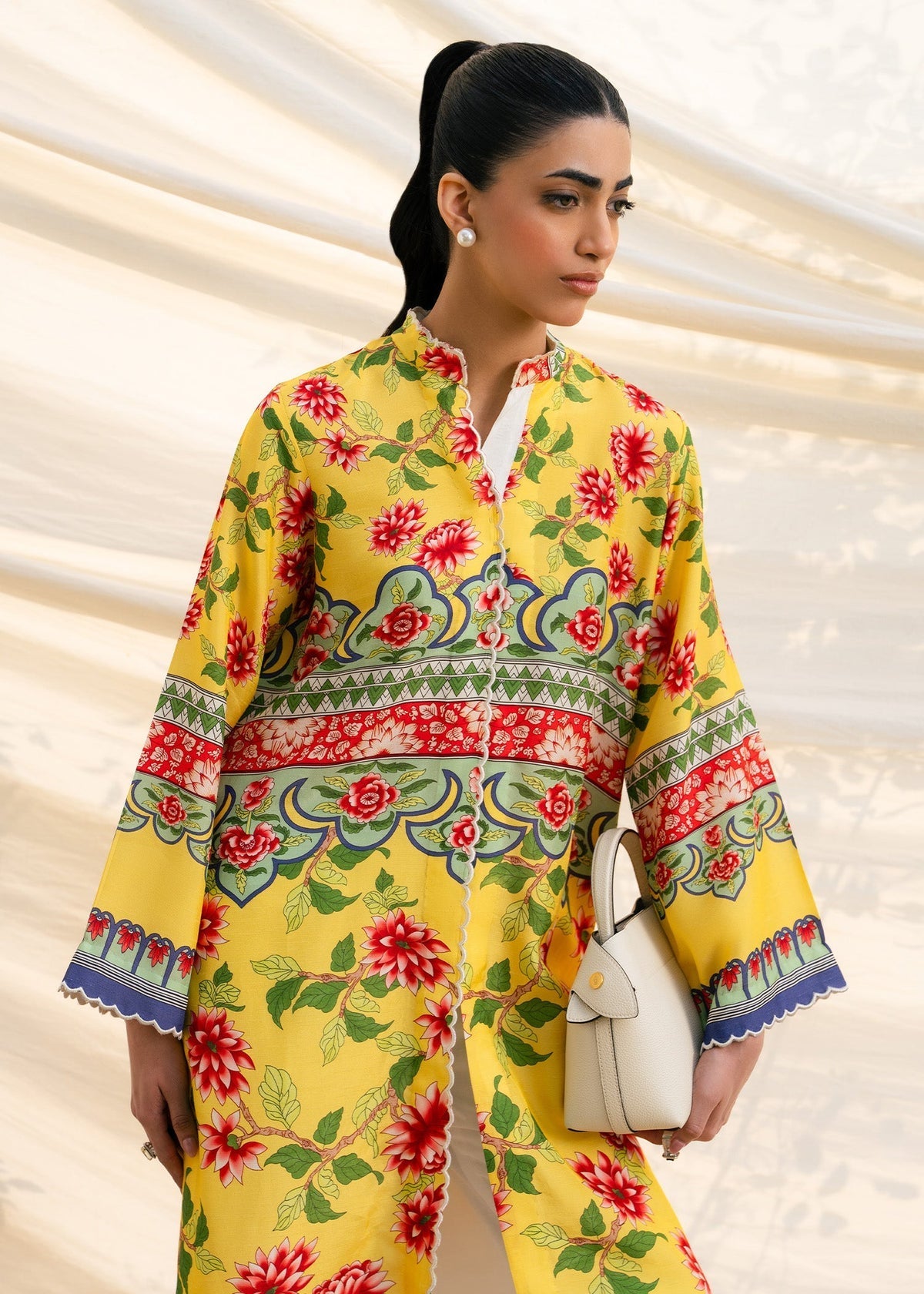 Mahgul | Ambi Bagh Silk Edit | Mahpareh - by Libasekhas - Registered Vendor of : Mahgul - 100% Original Designer Dress