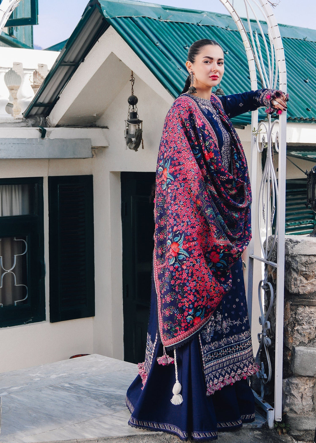 Hussain Rehar | Winter Shawl 24 | Barq - by - Libasekhas UK - Registered Vendor of : Hussain Rehar - 100% Original Designer Dresss