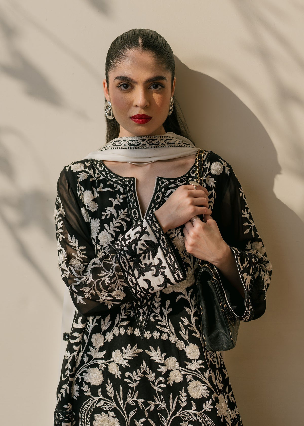 Mahgul | Samara Pret | Onyx Jewel - by - Libasekhas UK - Registered Vendor of : Mahgul - 100% Original Designer Dresss