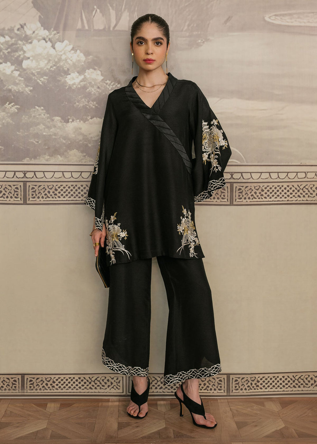 Mahgul | Samara Pret | Noormah - by - Libasekhas UK - Registered Vendor of : Mahgul - 100% Original Designer Dresss