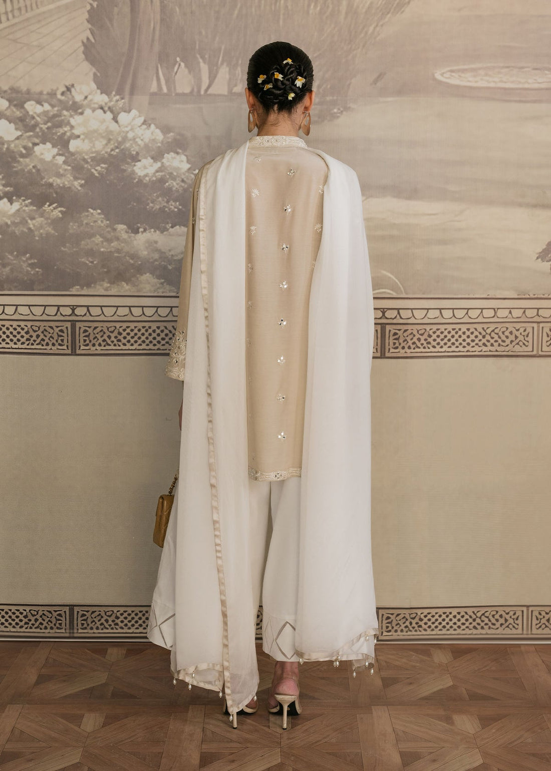 Mahgul | Samara Pret | Nia - by - Libasekhas UK - Registered Vendor of : Mahgul - 100% Original Designer Dresss