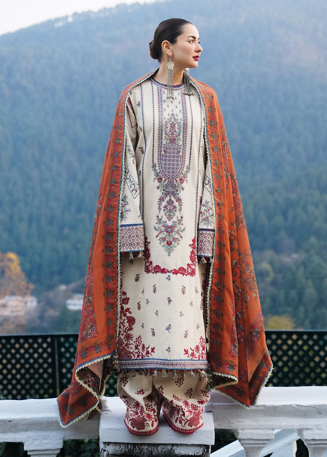 Hussain Rehar | Winter Shawl 24 | Almas - by - Libasekhas UK - Registered Vendor of : Hussain Rehar - 100% Original Designer Dresss