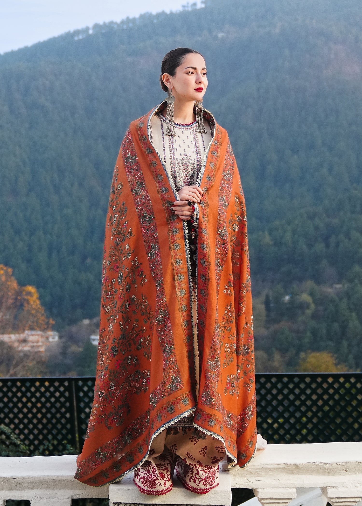 Hussain Rehar | Winter Shawl 24 | Almas - by - Libasekhas UK - Registered Vendor of : Hussain Rehar - 100% Original Designer Dresss