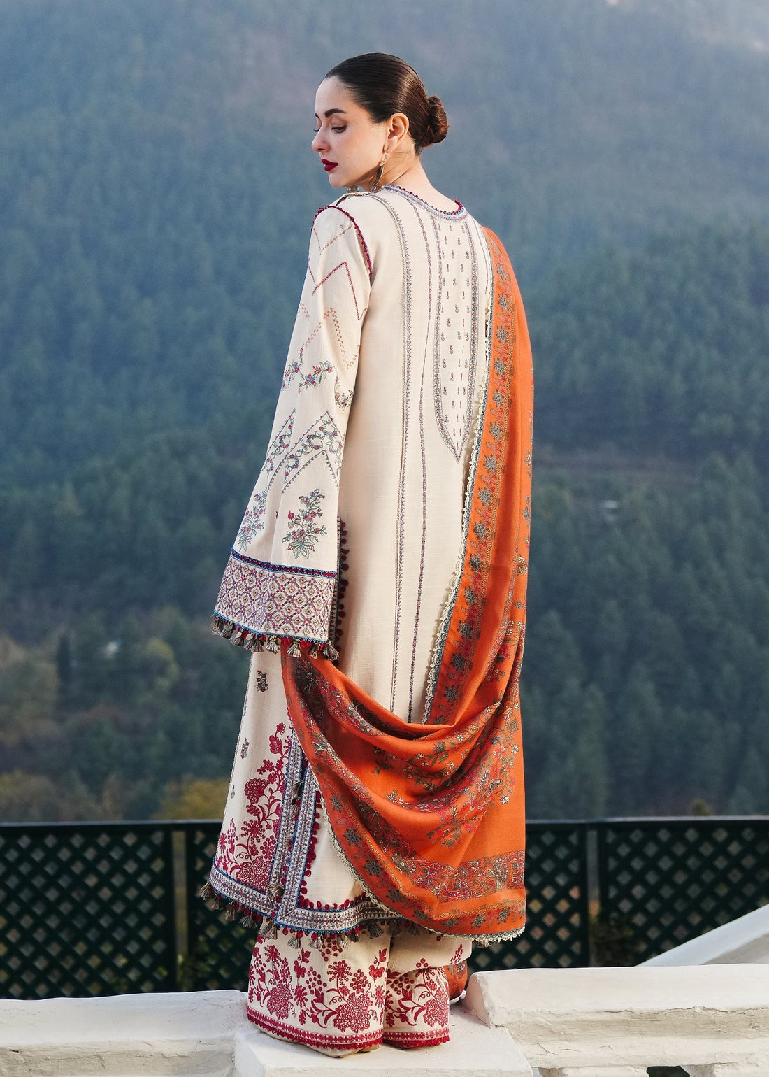 Hussain Rehar | Winter Shawl 24 | Almas - by - Libasekhas UK - Registered Vendor of : Hussain Rehar - 100% Original Designer Dresss
