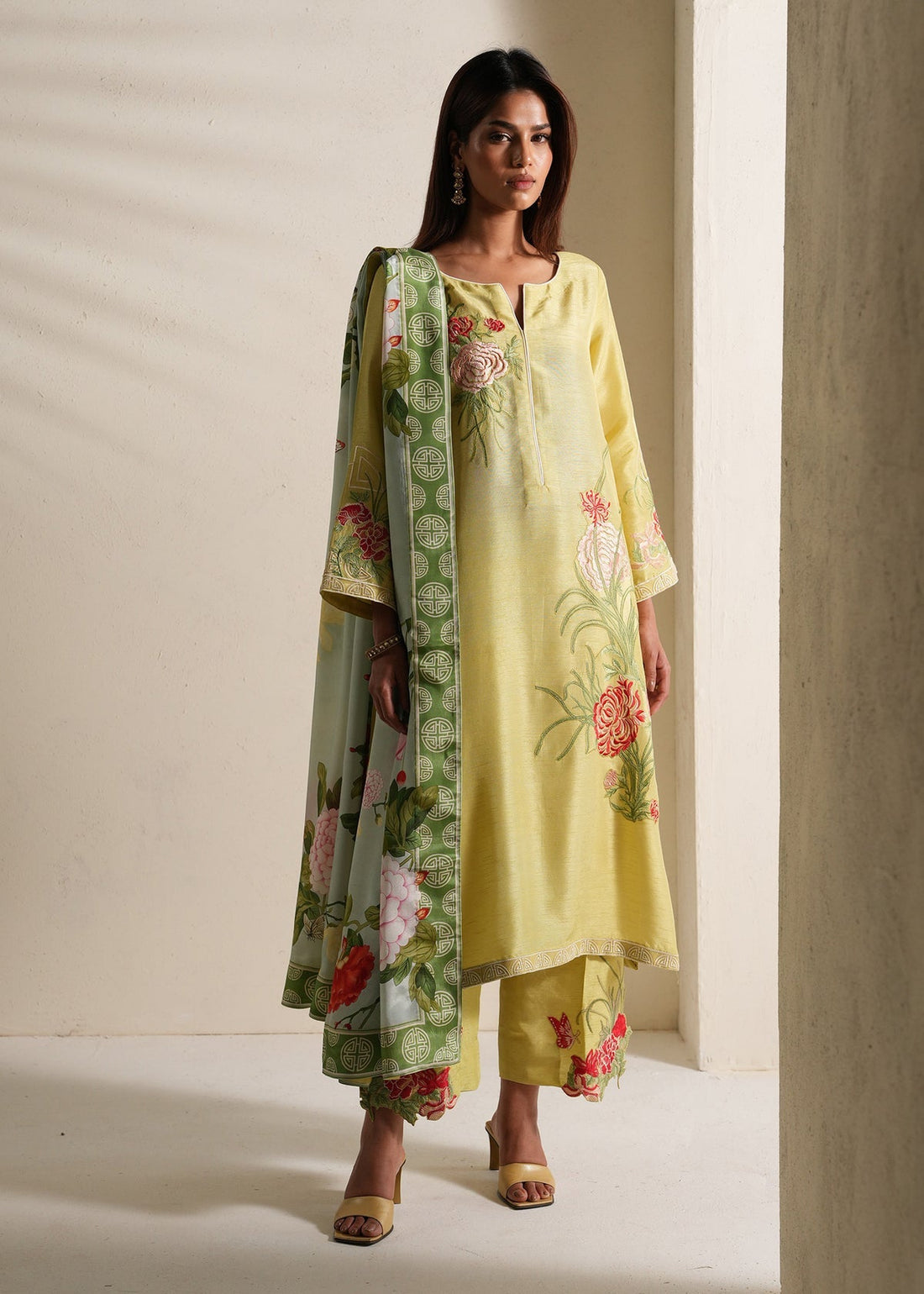 Mahgul | Alea Luxury Pret | Mimosa - by Libasekhas UK - Registered Vendor of : Mahgul - 100% Original Designer Dress