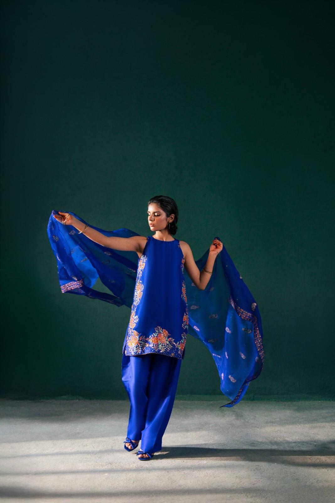 Malook | Dhanak Formals | Amaya - by Libasekhas UK - Registered Vendor of : Malook - 100% Original Designer Dress