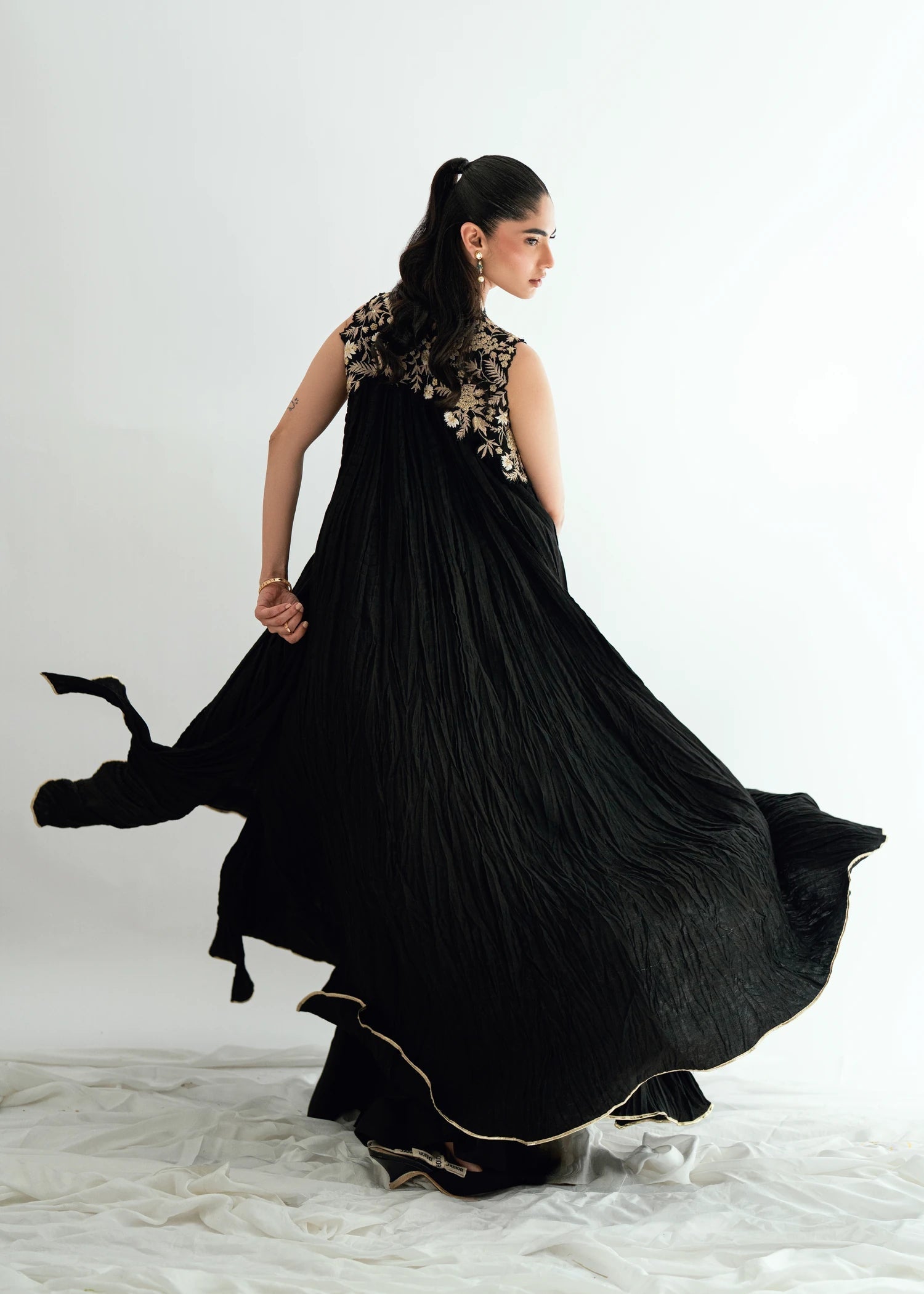 Umsha | Jardin De Luxe |  Onxy Willow - by Libasekhas UK - Registered Vendor of : Umsha - 100% Original Designer Dress