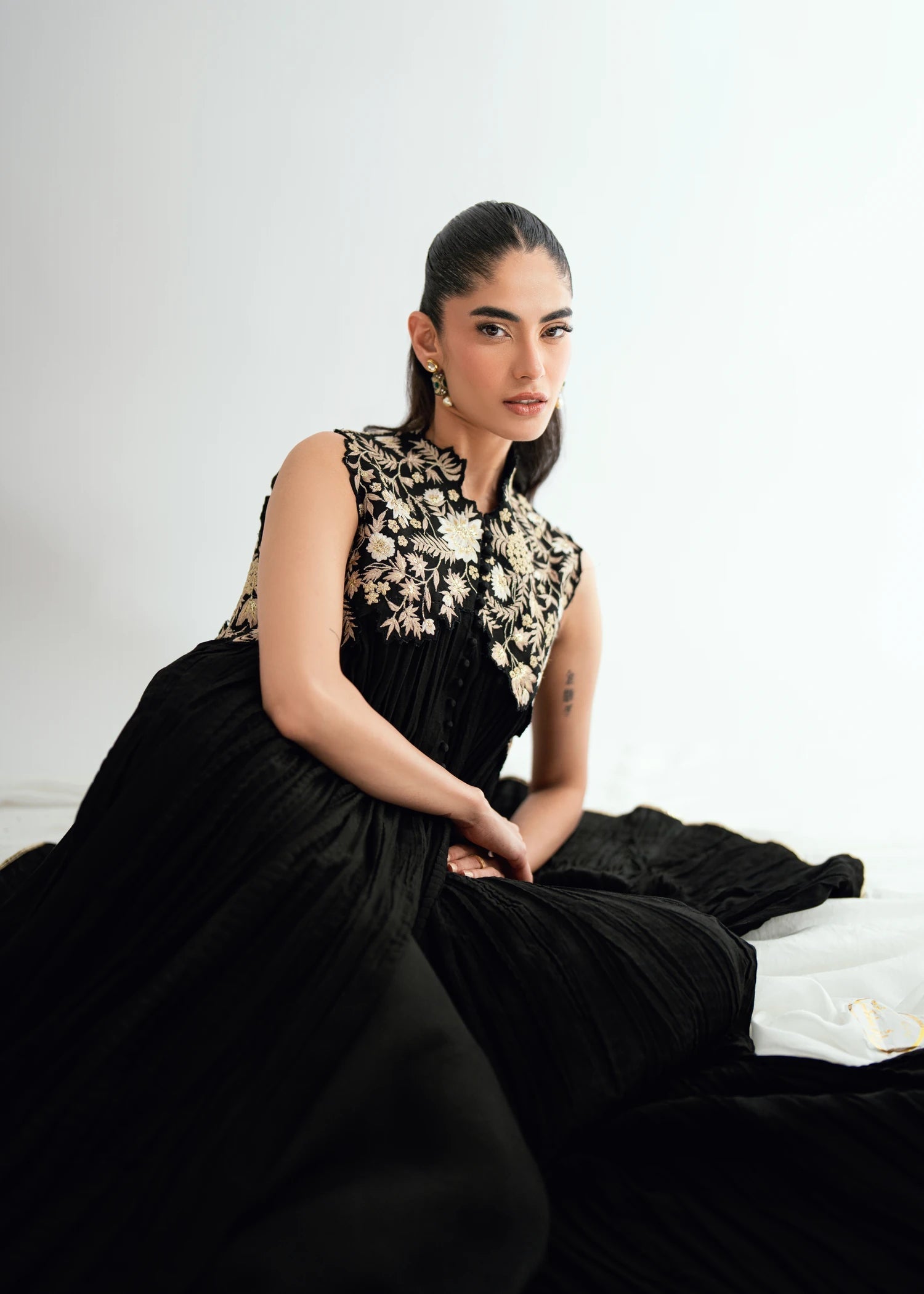 Umsha | Jardin De Luxe |  Onxy Willow - by Libasekhas UK - Registered Vendor of : Umsha - 100% Original Designer Dress
