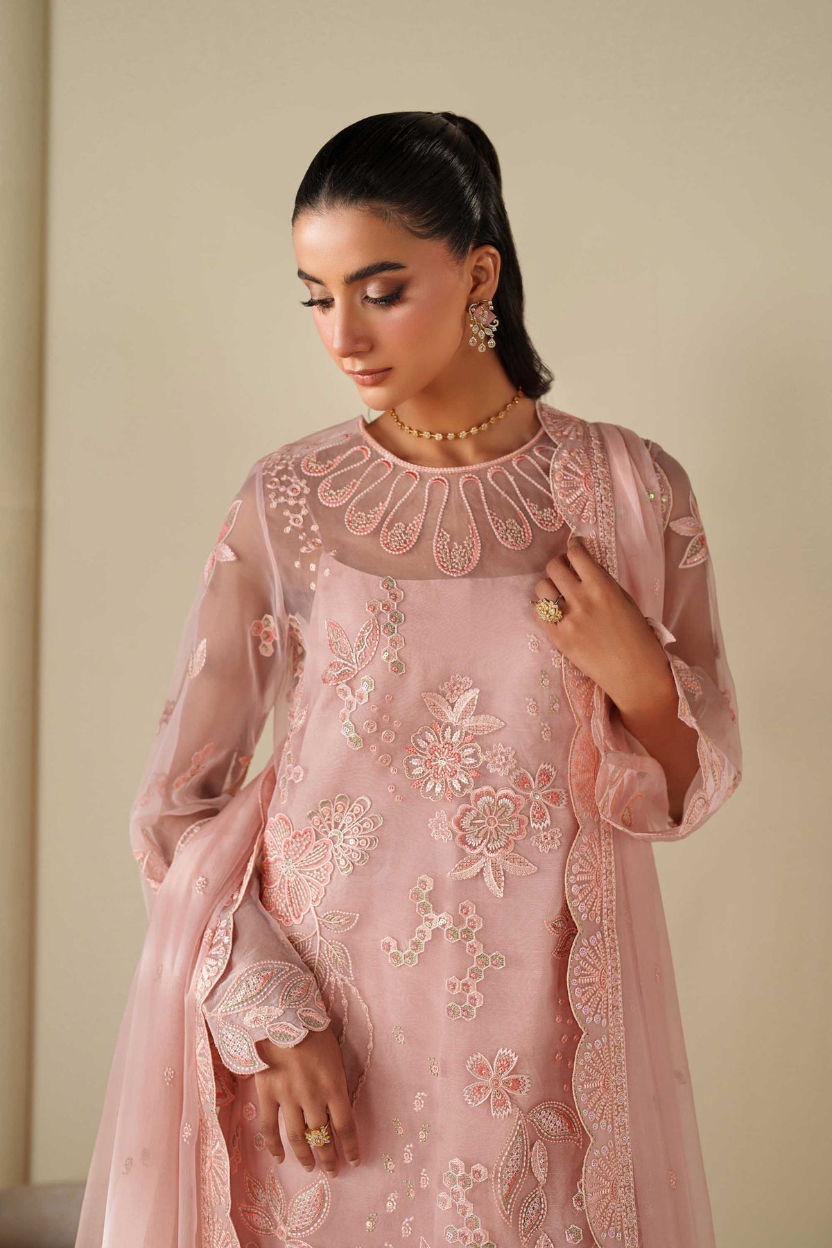 Akbar Aslam | Formal Pret | Adae - by Libasekhas UK - Registered Vendor of : Akbar Aslam - 100% Original Designer Dress