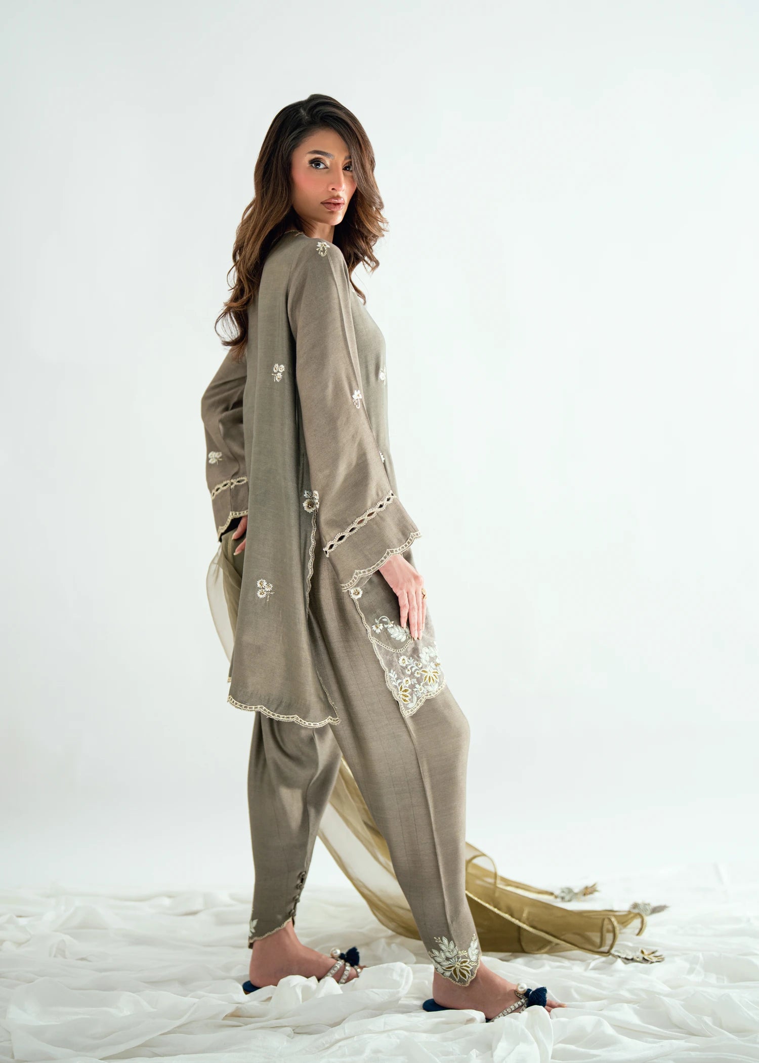 Umsha | Jardin De Luxe |Royal Ash - by Libasekhas UK - Registered Vendor of : Umsha - 100% Original Designer Dress