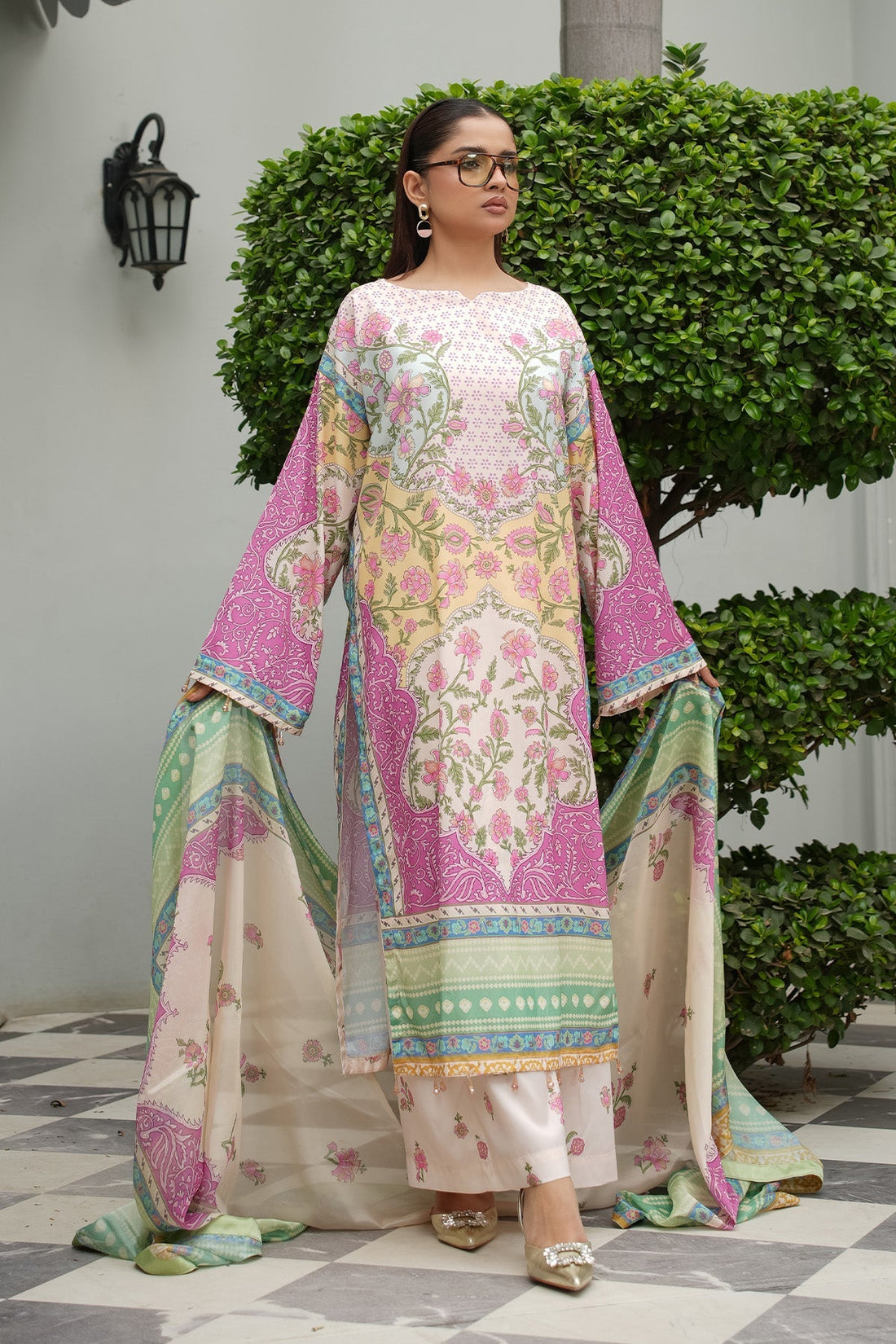 Maryams | Lawn Edit 26 | Lily - by Libasekhas UK - Registered Vendor of : Maryams - 100% Original Designer Dress