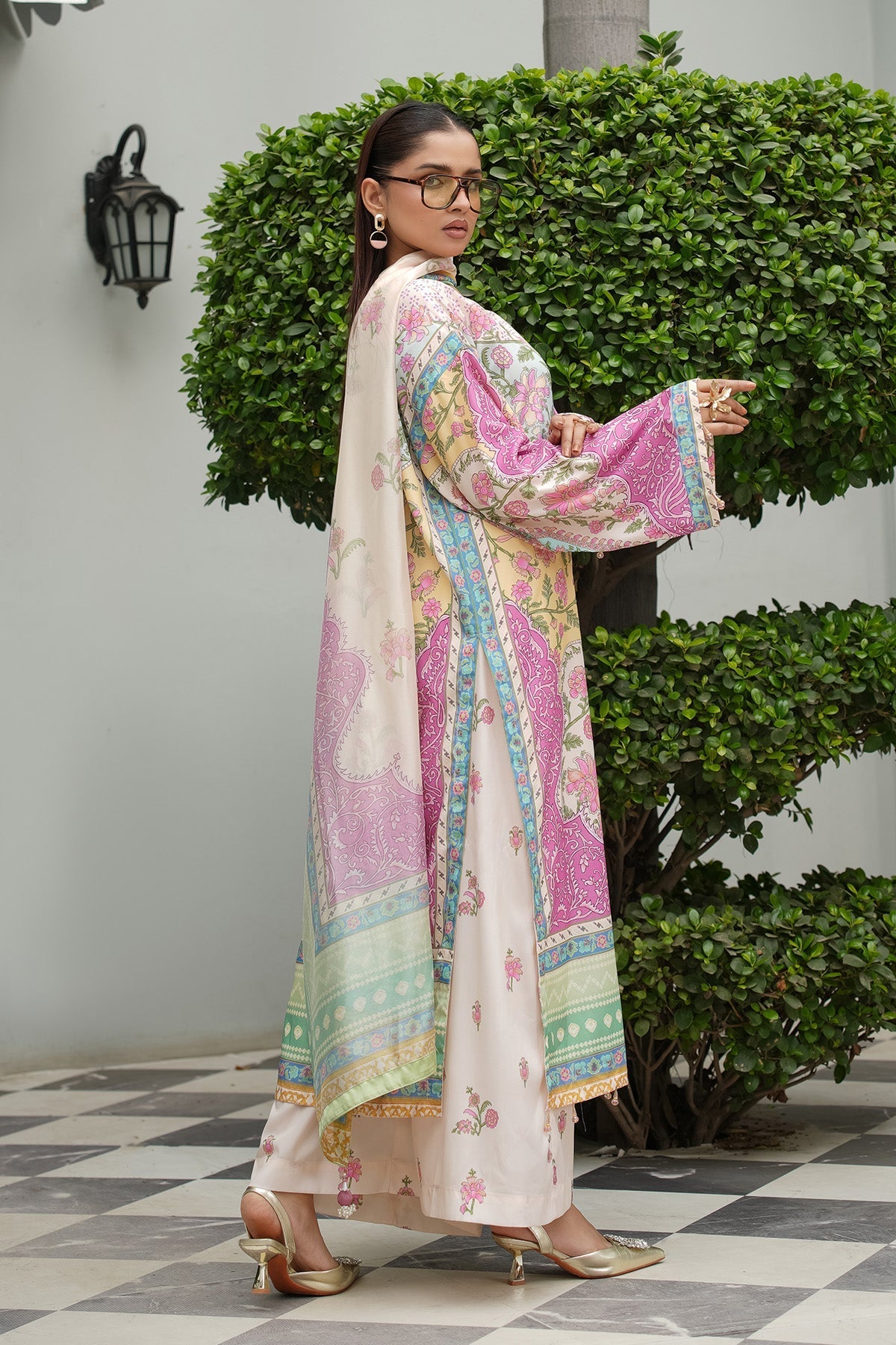 Maryams | Lawn Edit 26 | Lily - by Libasekhas UK - Registered Vendor of : Maryams - 100% Original Designer Dress