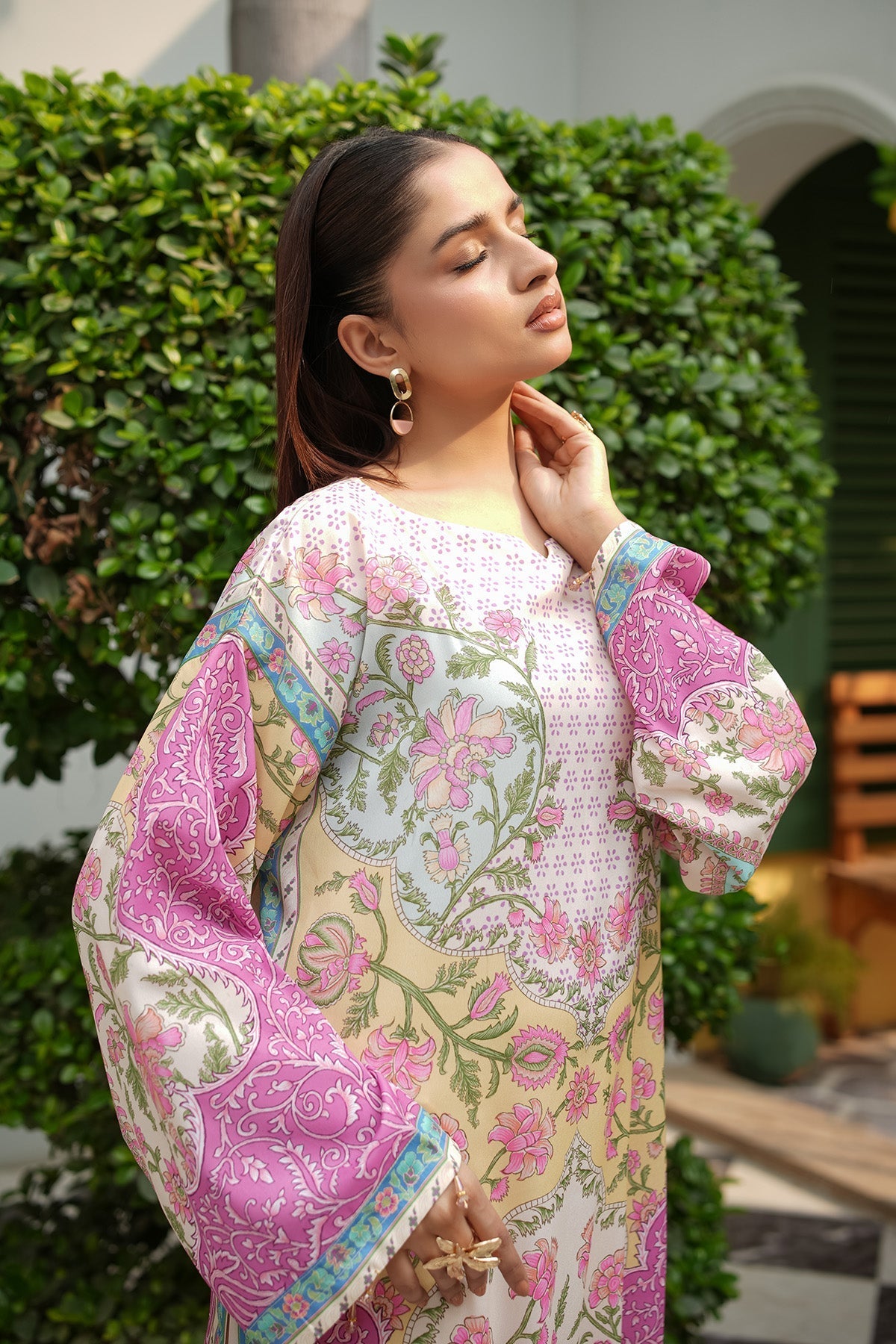 Maryams | Lawn Edit 26 | Lily - by Libasekhas UK - Registered Vendor of : Maryams - 100% Original Designer Dress