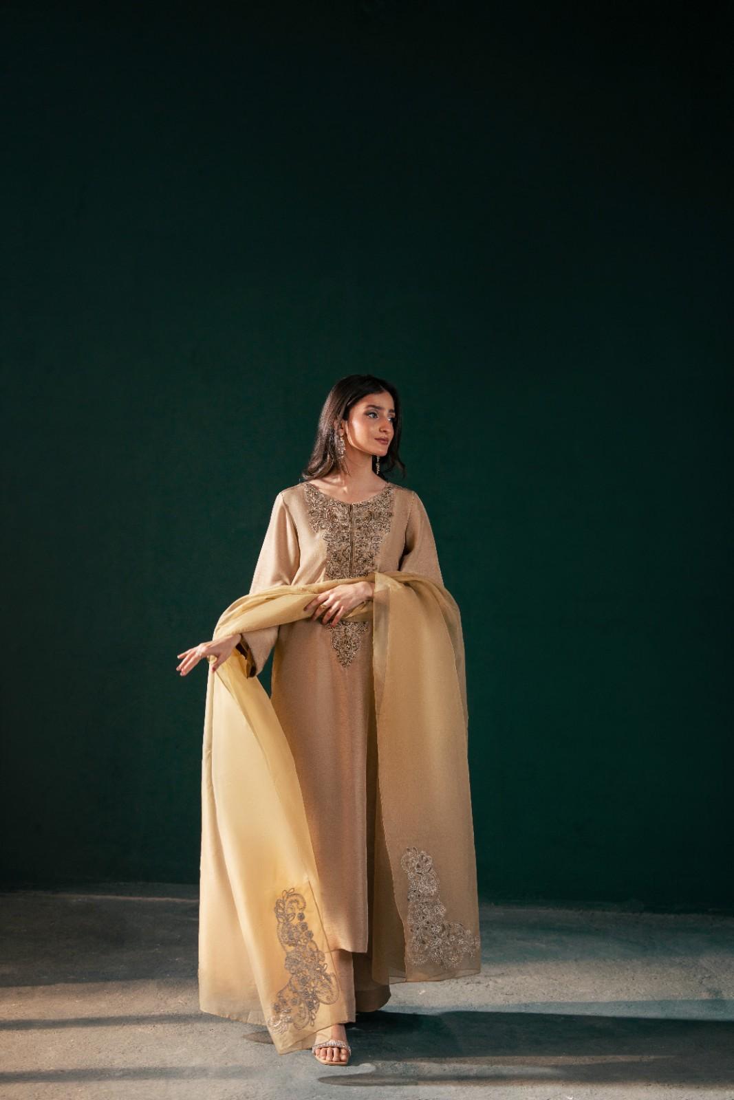 Malook | Dhanak Formals | Alaya - by Libasekhas UK - Registered Vendor of : Malook - 100% Original Designer Dress