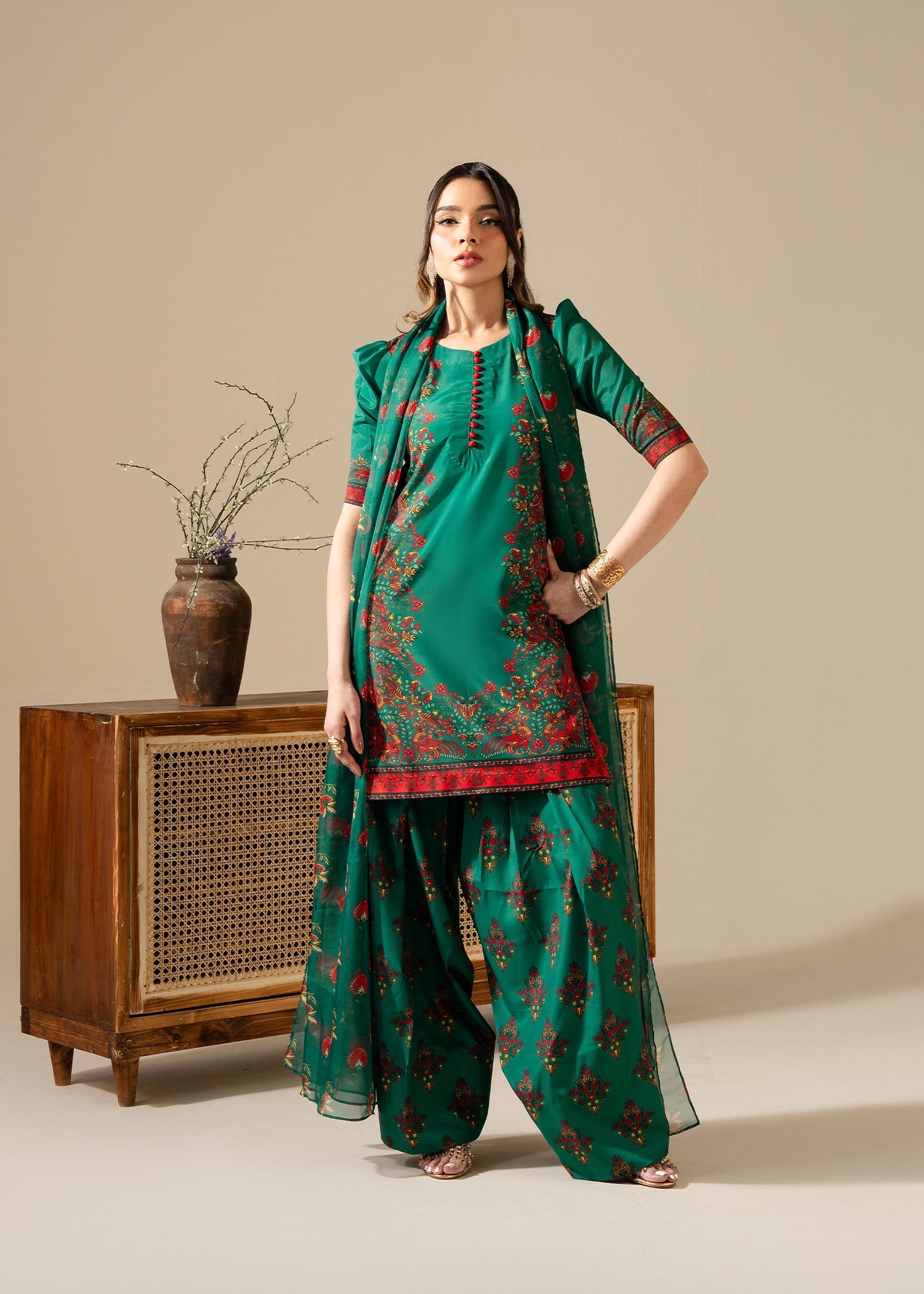 Maria Osama Khan | Retro Vol 3 | Vivian - by - Libasekhas UK - Registered Vendor of : Maria Osama Khan - 100% Original Designer Dresss