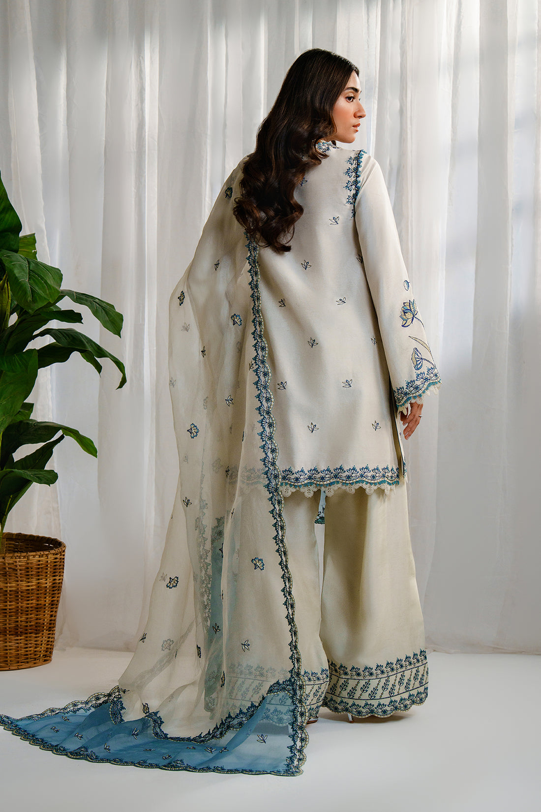 Nyra | Luxe Line Pret | Avera - by Libasekhas UK - Registered Vendor of : Nyra - 100% Original Designer Dress