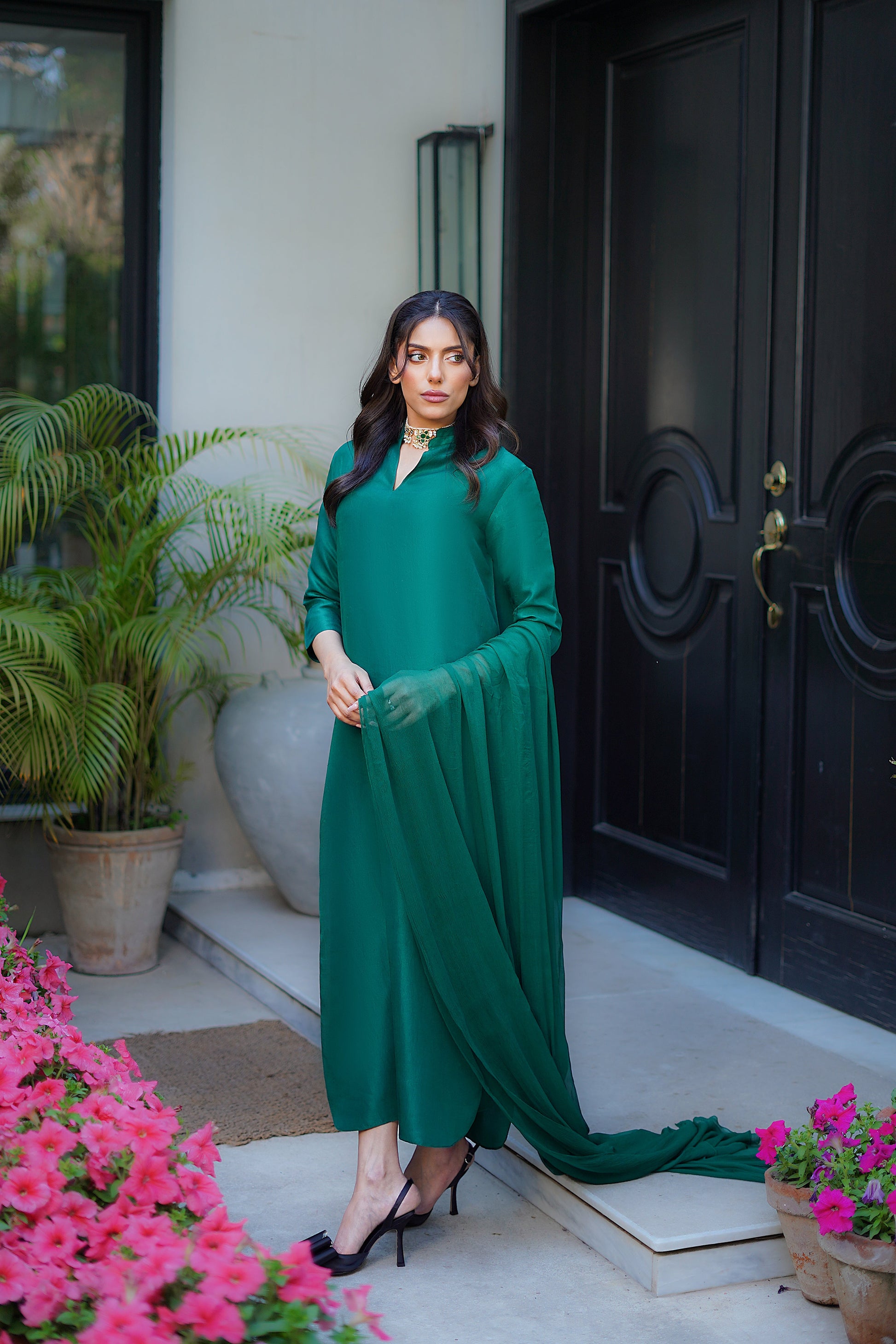 Erum Khan | Nue 25 | Ocean Jewel - by - Libasekhas UK - Registered Vendor of : Erum Khan - 100% Original Designer Dresss