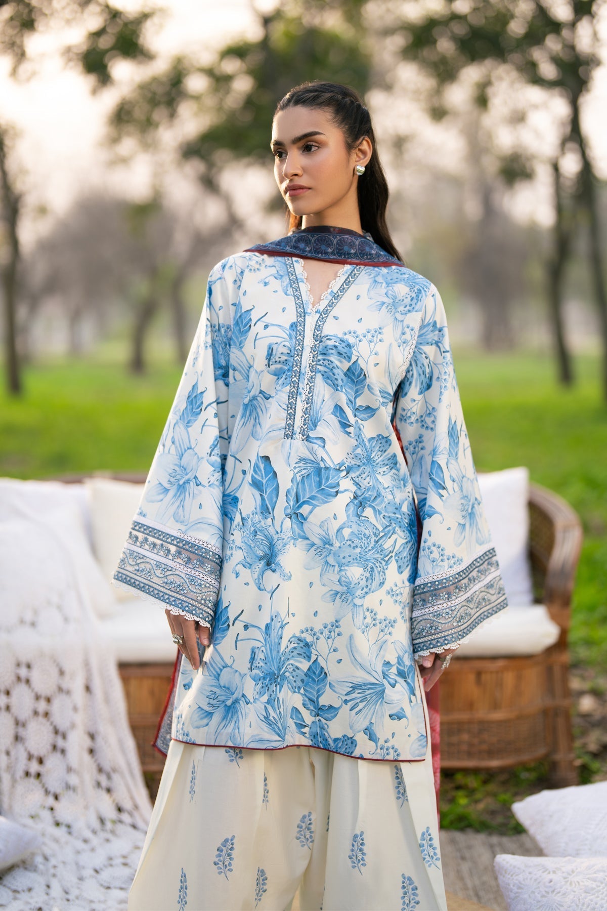 Xenia Formals | Sun Seeking | ELARIS - by Libasekhas UK - Registered Vendor of : Xenia Formals - 100% Original Designer Dress