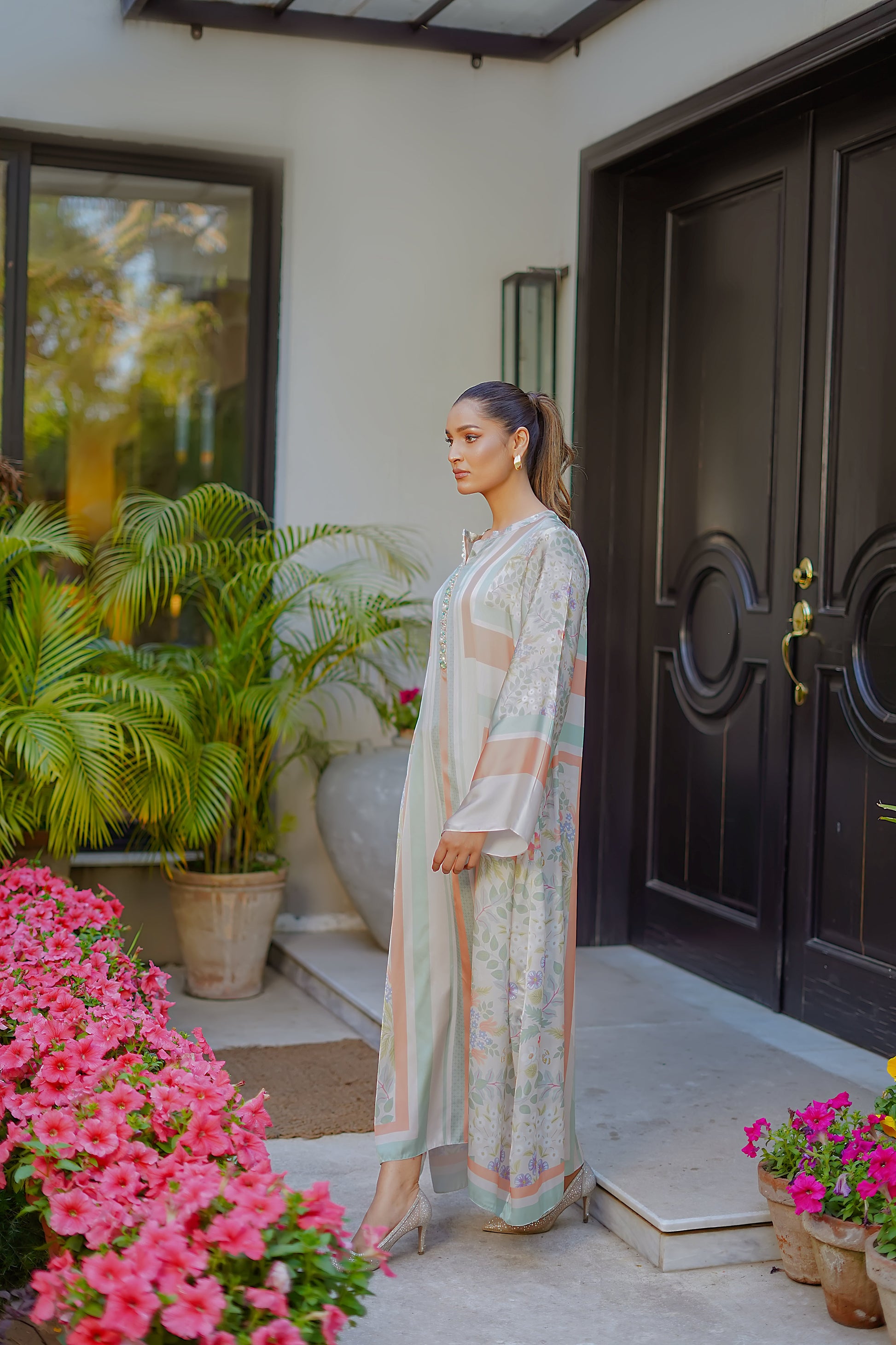 Erum Khan | Nue 25 | Whisper Blush - by - Libasekhas UK - Registered Vendor of : Erum Khan - 100% Original Designer Dresss