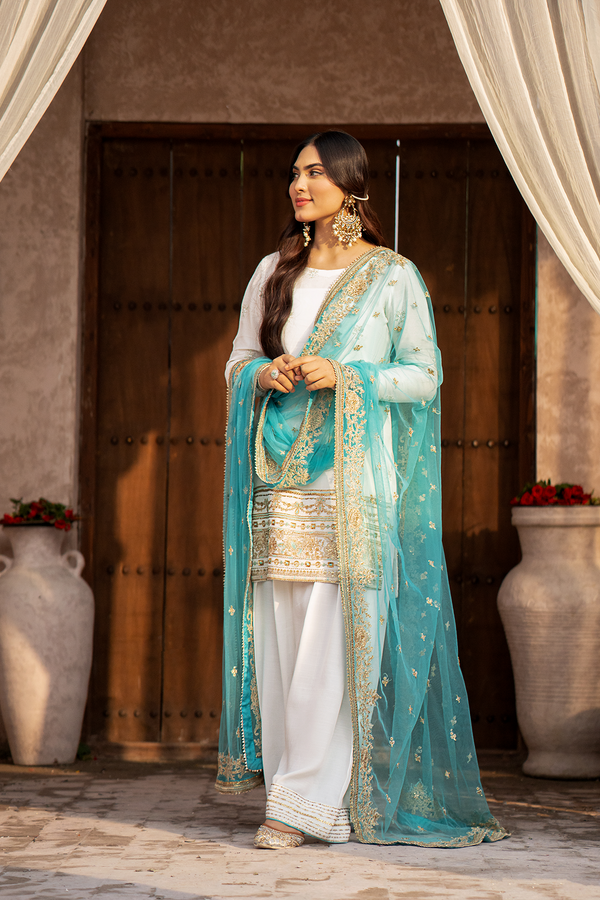Erum Khan | Sakhiyan Formals | SUFAID PHOOL - by - Libasekhas UK - Registered Vendor of : Erum Khan - 100% Original Designer Dresss