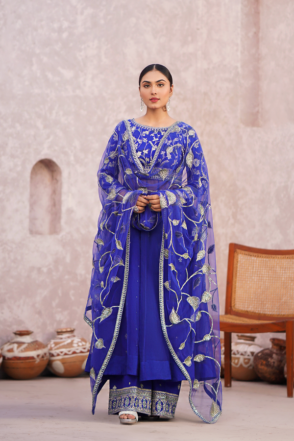 Erum Khan | Sakhiyan Formals | NARGIS - by - Libasekhas UK - Registered Vendor of : Erum Khan - 100% Original Designer Dresss