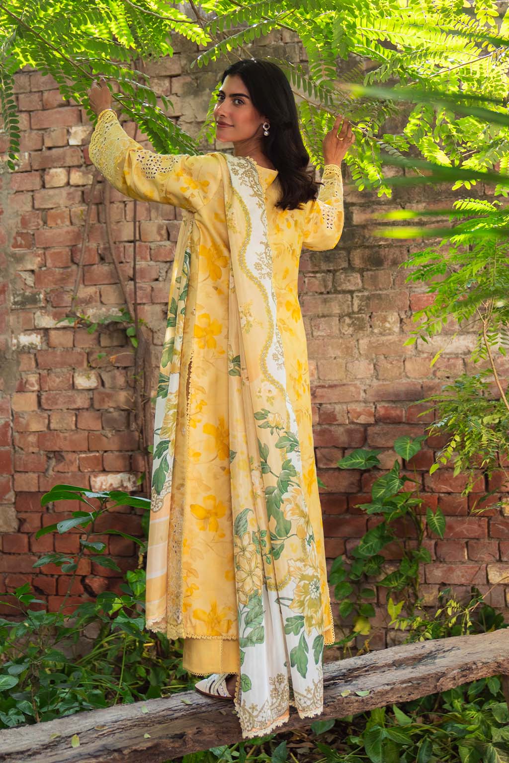 Neeshay | Summer Lines Printkari 25 | BUTTERCUP - by - Libasekhas UK - Registered Vendor of : Neeshay - 100% Original Designer Dresss