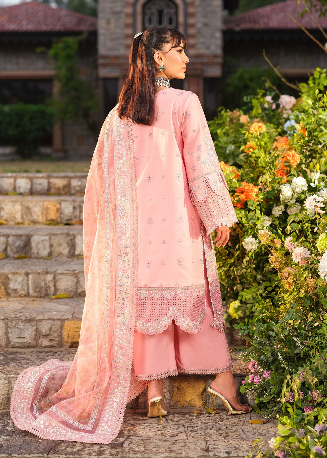 Zarizaa | Echelon Lawn | DREAMTINT - by Libasekhas UK - Registered Vendor of : Zarizaa - 100% Original Designer Dress