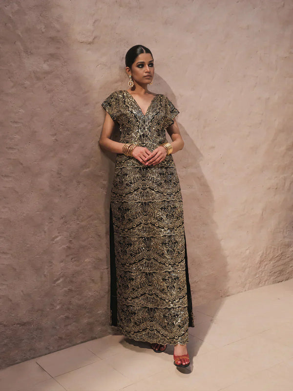 Erum Khan | Shab Siyah 23 | Seraab - by - Libasekhas UK - Registered Vendor of : Erum Khan - 100% Original Designer Dresss