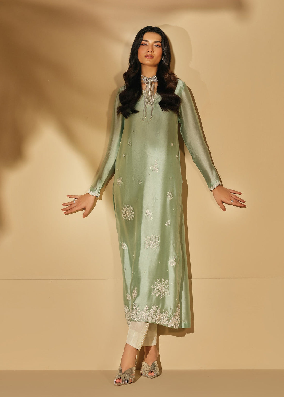 Mahum Asad | The Shadow Line | Halo - by Libasekhas UK - Registered Vendor of : Mahum Asad - 100% Original Designer Dress