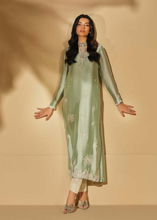 Mahum Asad | The Shadow Line | Halo - by Libasekhas UK - Registered Vendor of : Mahum Asad - 100% Original Designer Dress