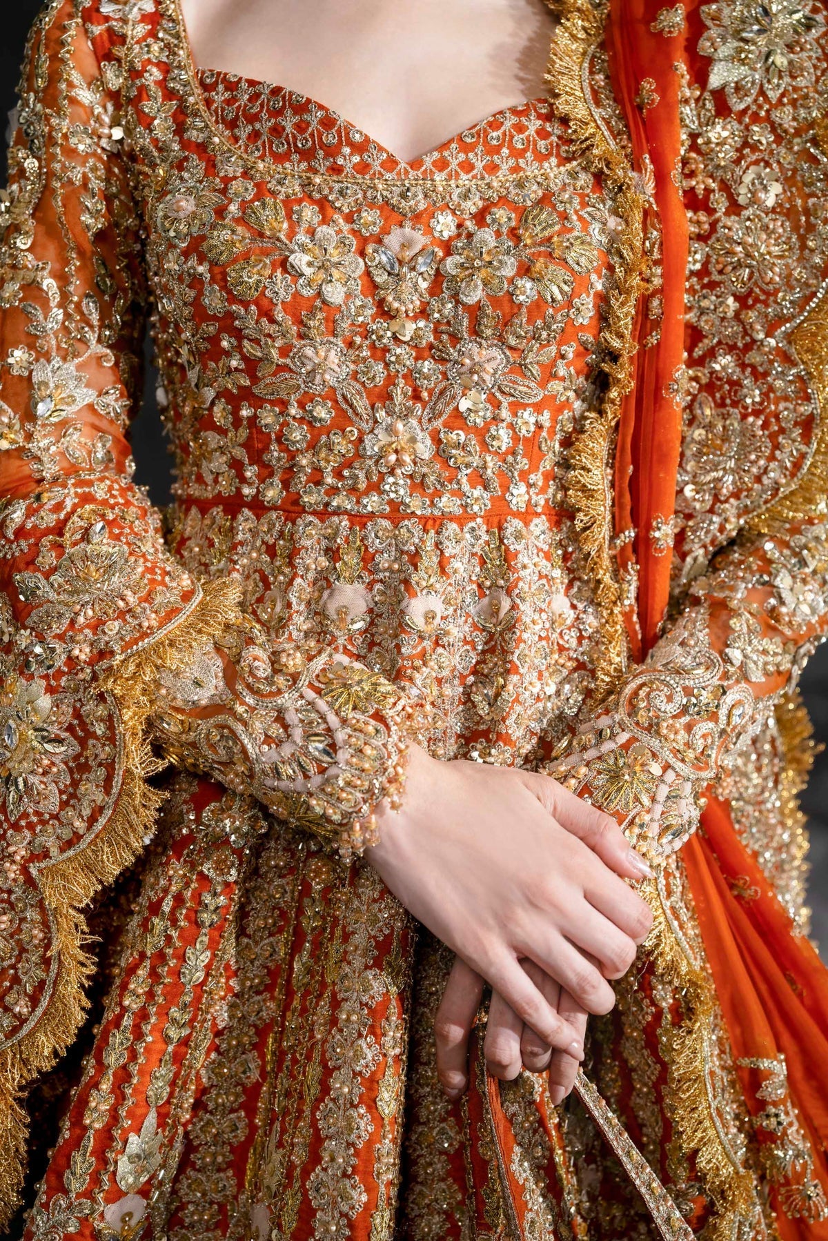 Akbar Aslam | Bridal Dresses | Zinaria - by Libasekhas UK - Registered Vendor of : Akbar Aslam - 100% Original Designer Dress