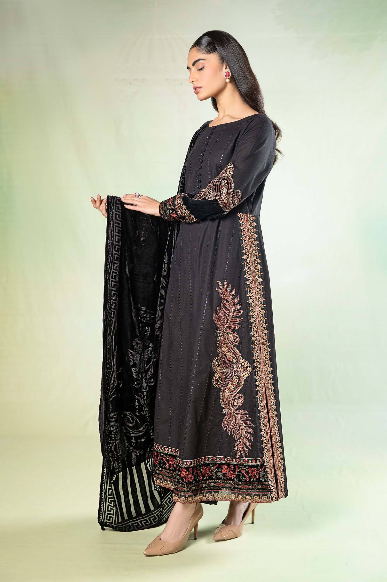Maira B | Ready to Wear | DW-W24-146 - by - Libasekhas UK - Registered Vendor of : Maria B - 100% Original Designer Dresss