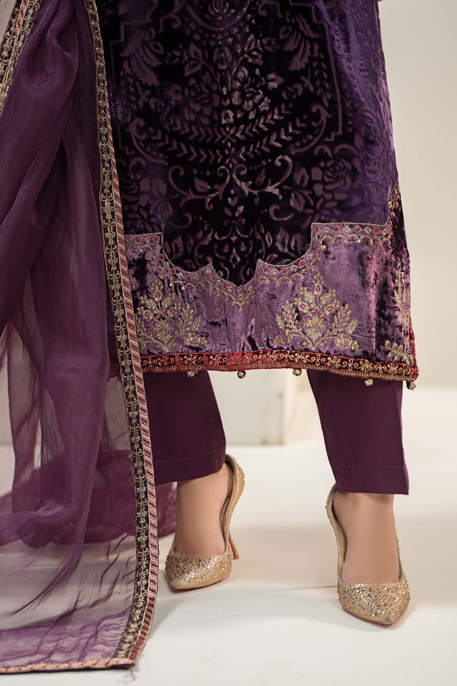 Maira B | Ready to Wear | DW-W24-174 - by - Libasekhas UK - Registered Vendor of : Maria B - 100% Original Designer Dresss