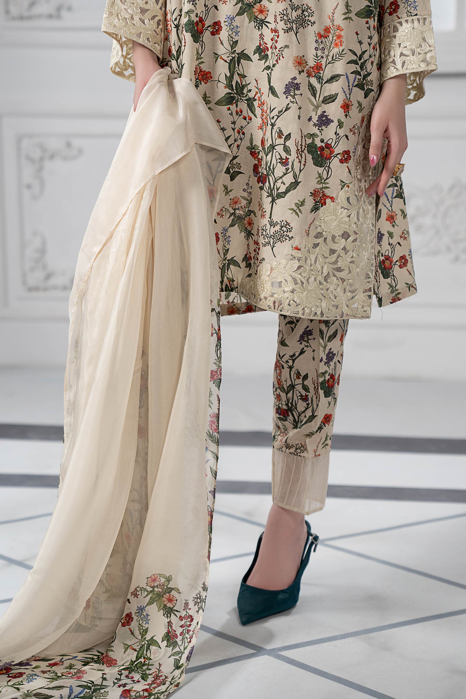 Maira B | Ready to Wear | DW-EF23-71R1 - by - Libasekhas UK - Registered Vendor of : Maria B - 100% Original Designer Dresss