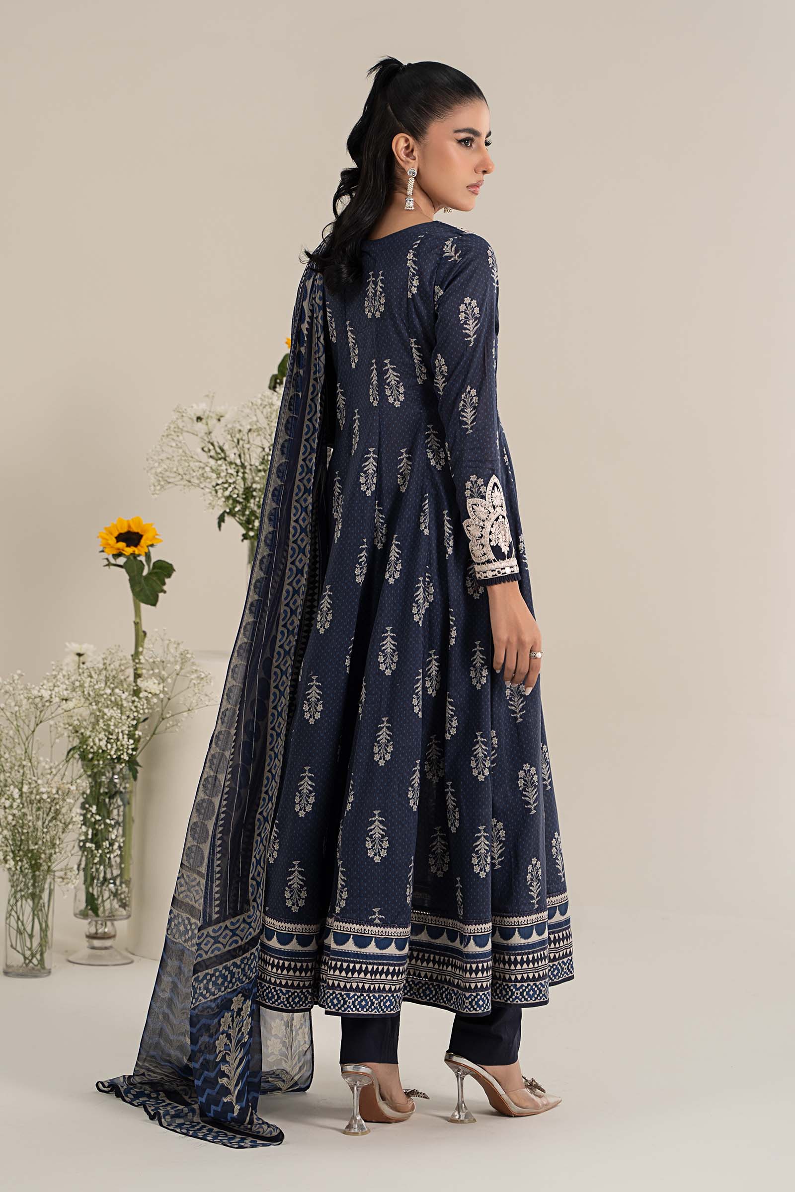 Maira B | Ready to Wear | DW-EF25-22 - by - Libasekhas UK - Registered Vendor of : Maria B - 100% Original Designer Dresss
