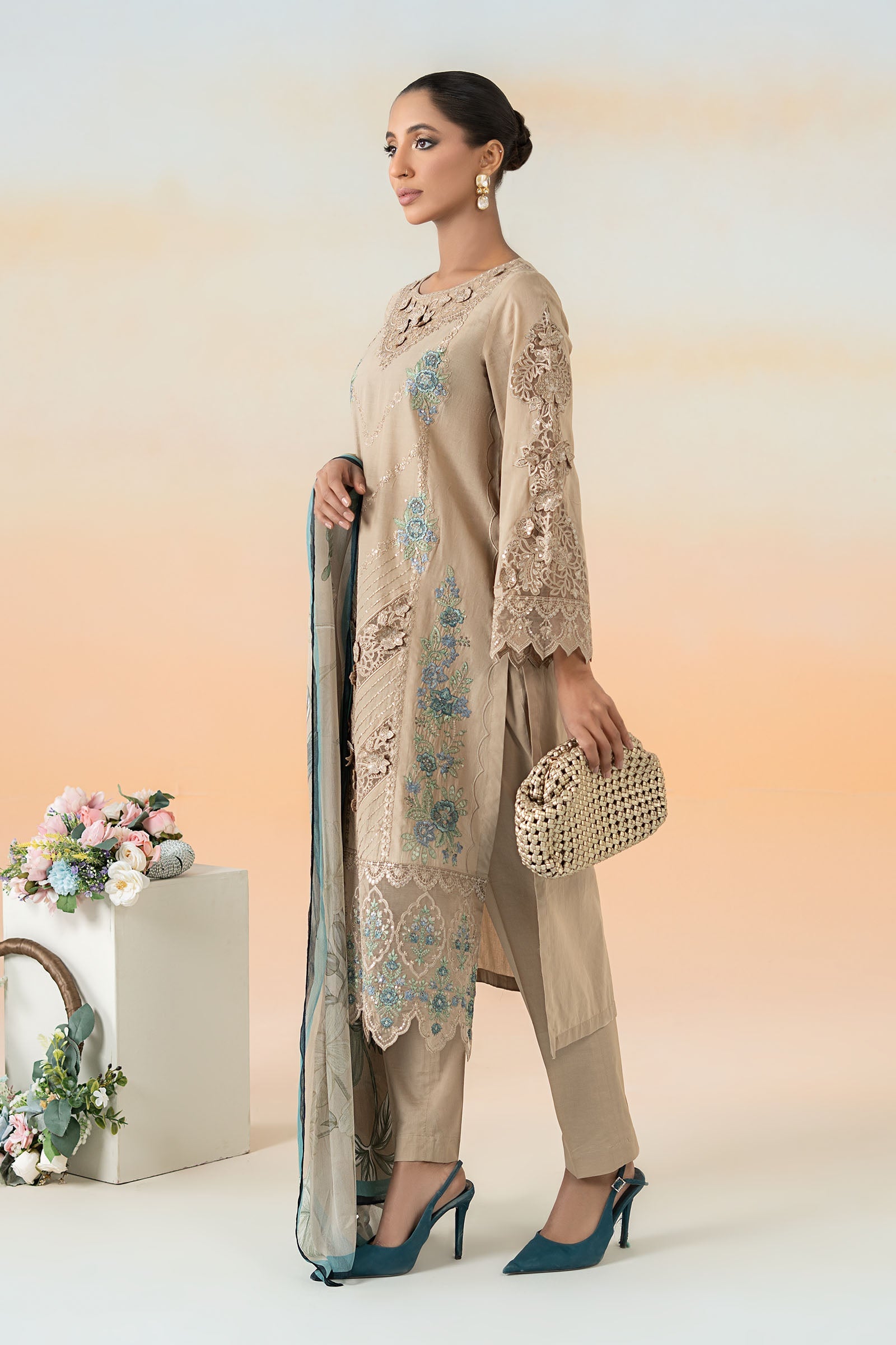 Maira B | Ready to Wear | DW-EF25-53 - by - Libasekhas UK - Registered Vendor of : Maria B - 100% Original Designer Dresss