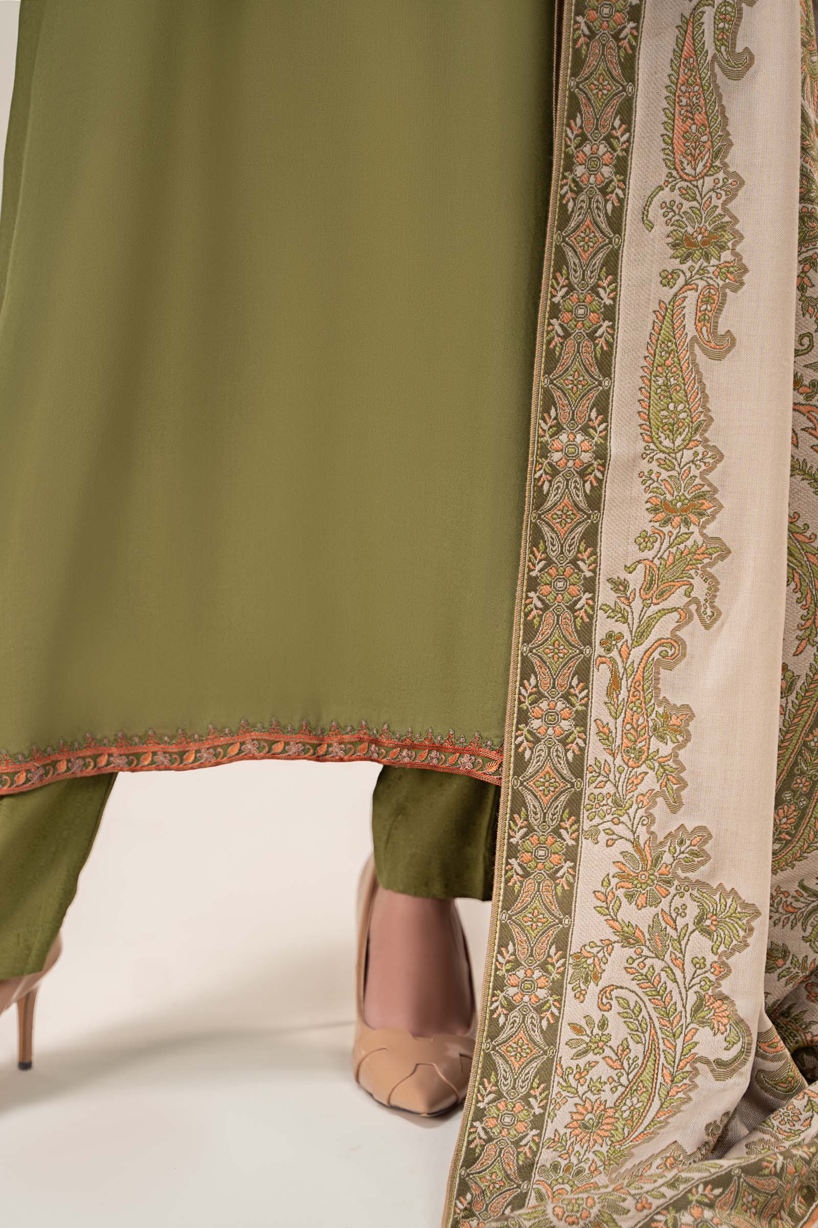 Maira B | Ready to Wear | DW-W24-100 - by - Libasekhas UK - Registered Vendor of : Maria B - 100% Original Designer Dresss