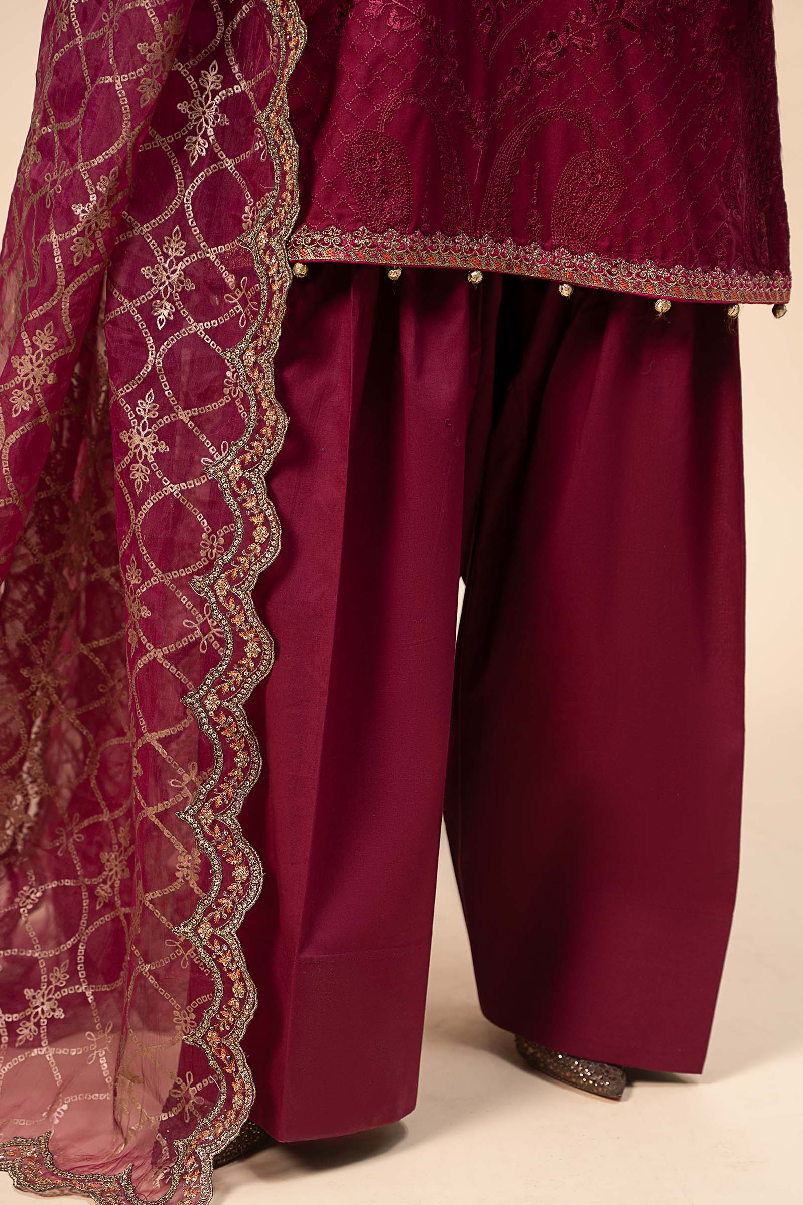 Maira B | Ready to Wear | DW-W24-106 - by - Libasekhas UK - Registered Vendor of : Maria B - 100% Original Designer Dresss